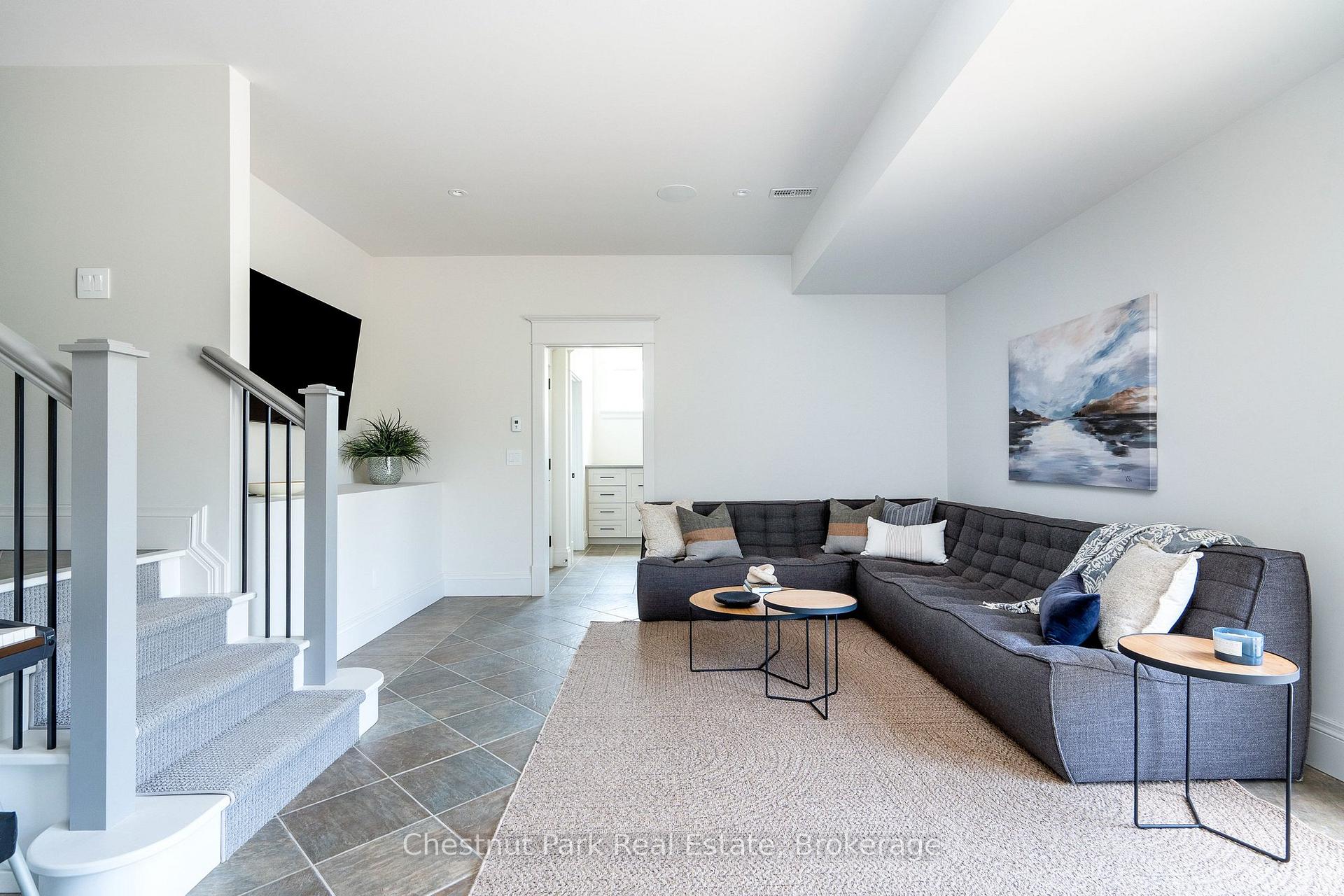 6 Bedroom Other's Image 35
