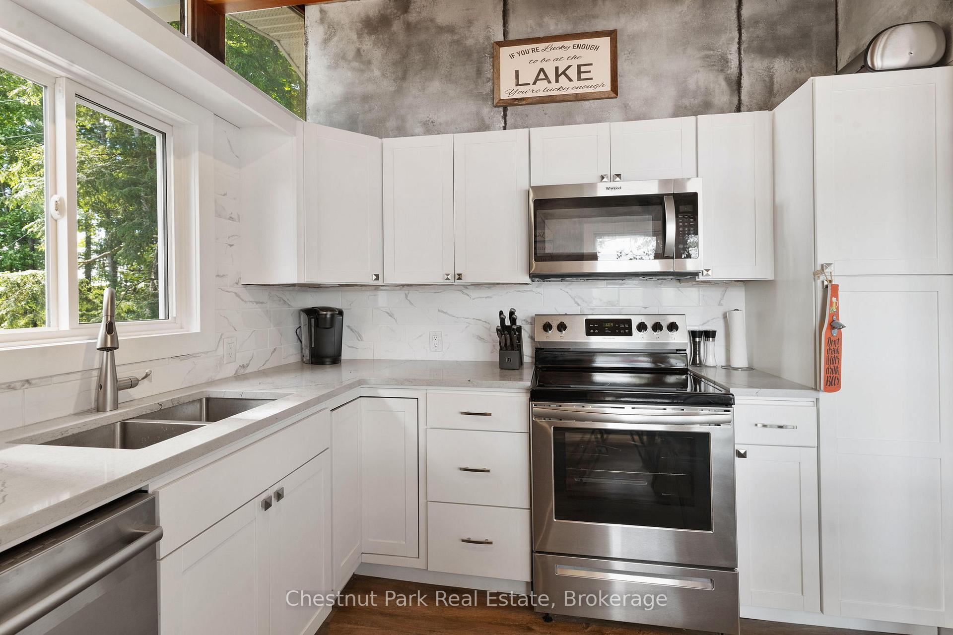 3 Bedroom Single Family Home/House's Image 11