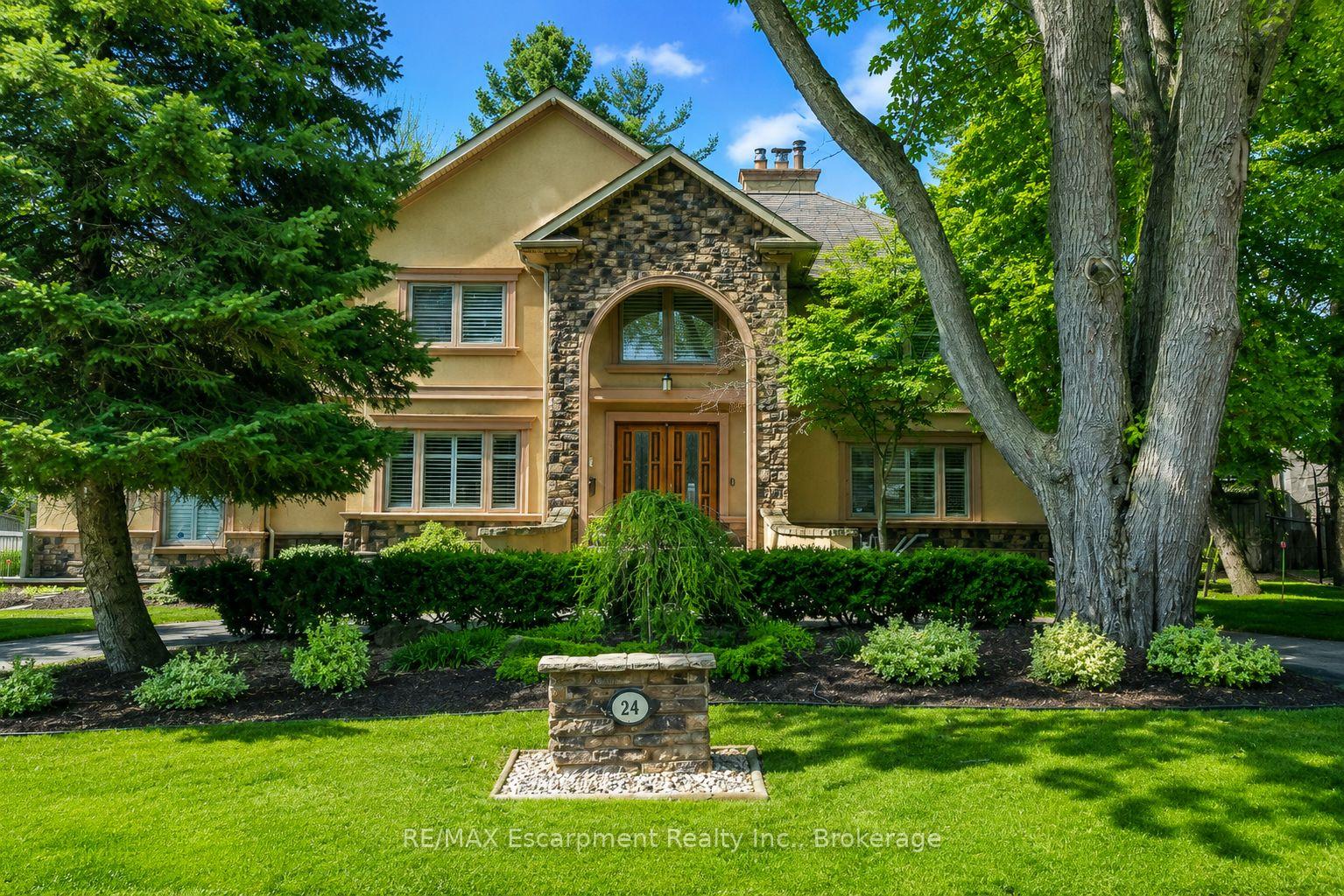 24 Birkbank Drive Oakville Ontario Canada Sale residential Jeffrey Vella Sutton Group-Summit Realty Inc., Brokerage*