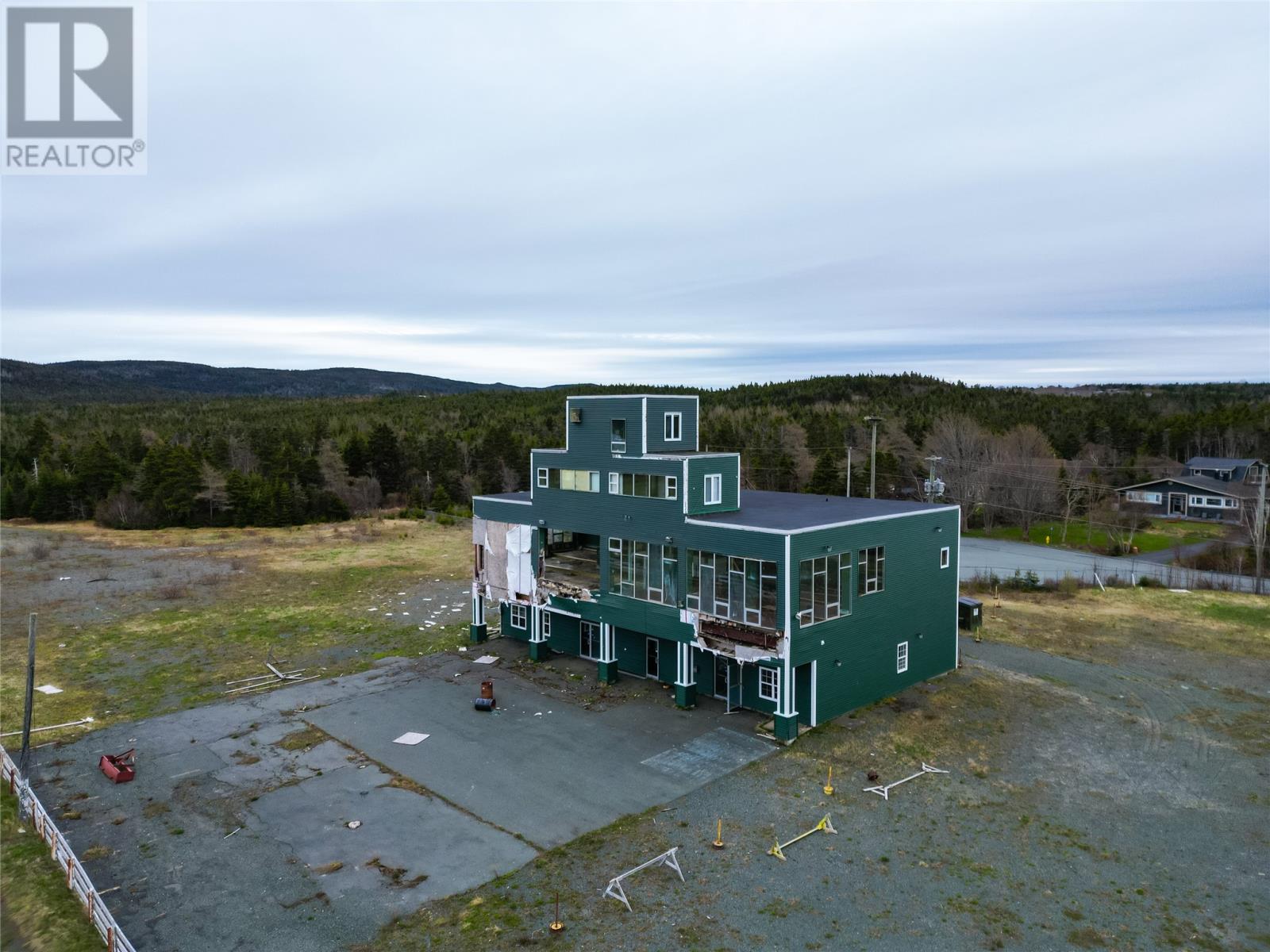 65 LakeView Drive St.Johns Newfoundland And Labrador Canada Sale commercial Michelle Mitchum HomeLife Experts Realty Inc. *