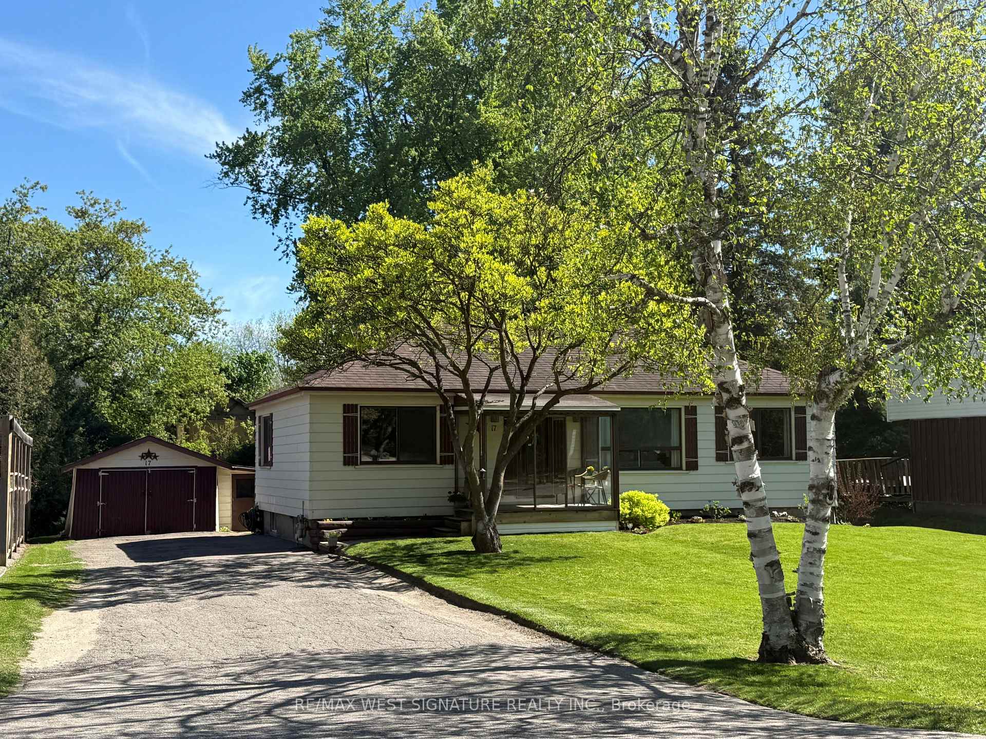 17 Faris Avenue King Ontario Canada Sale residential JOE SARACENI RE/MAX West Signature Realty Inc., Brokerage*