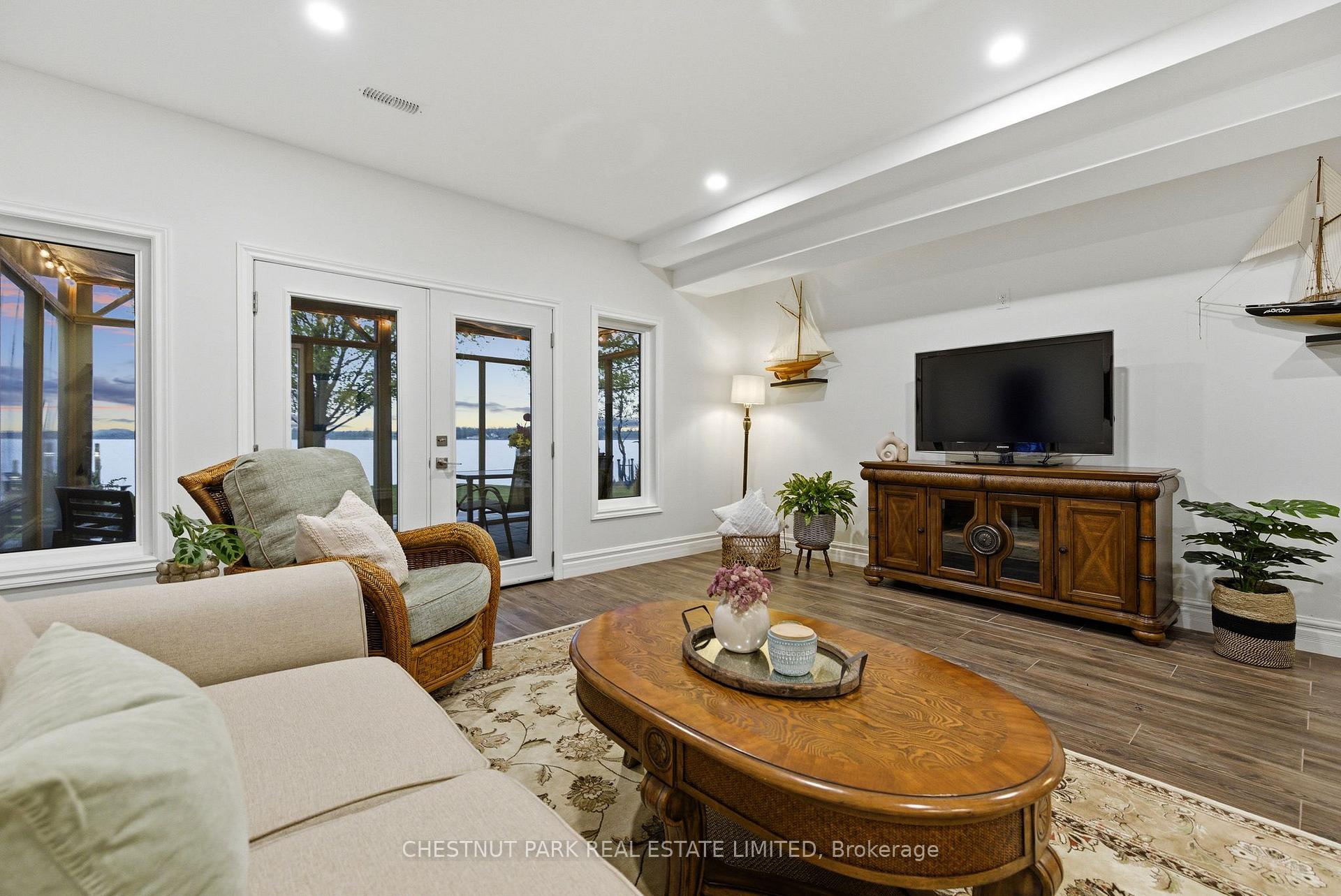 5 Bedroom Single Family Home/House's Image 27