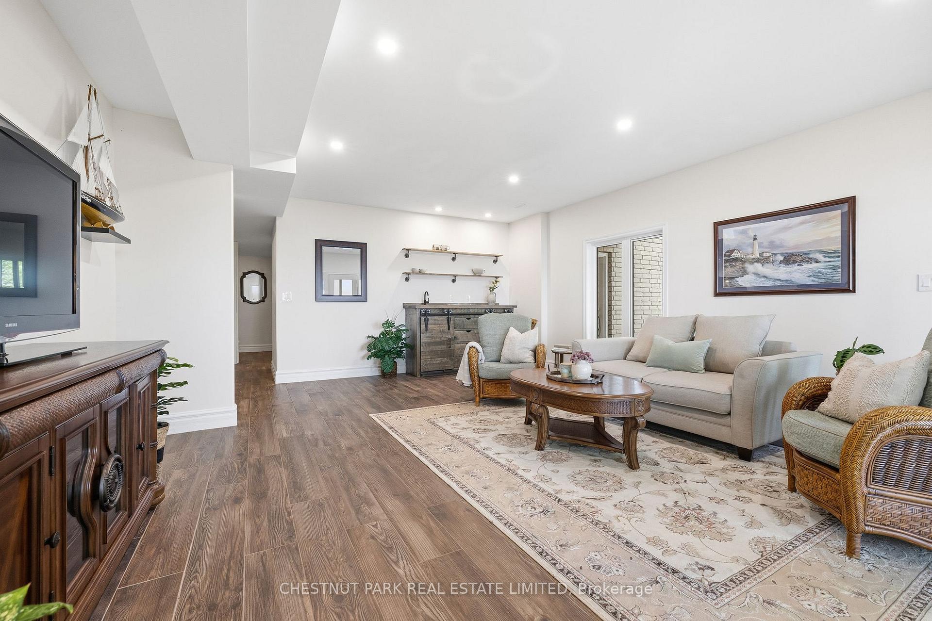 5 Bedroom Single Family Home/House's Image 25
