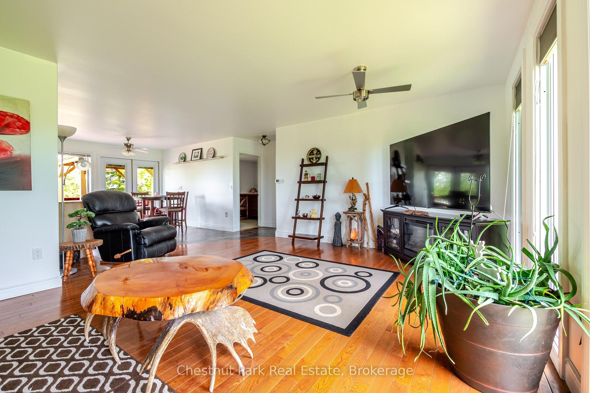 2 Bedroom Single Family Home/House's Image 9