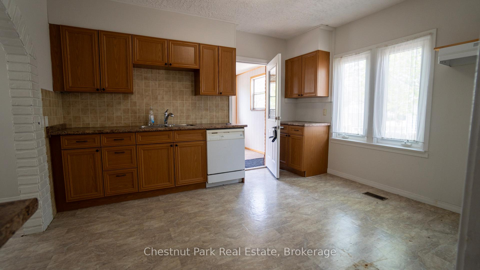 3 Bedroom Other's Image 9
