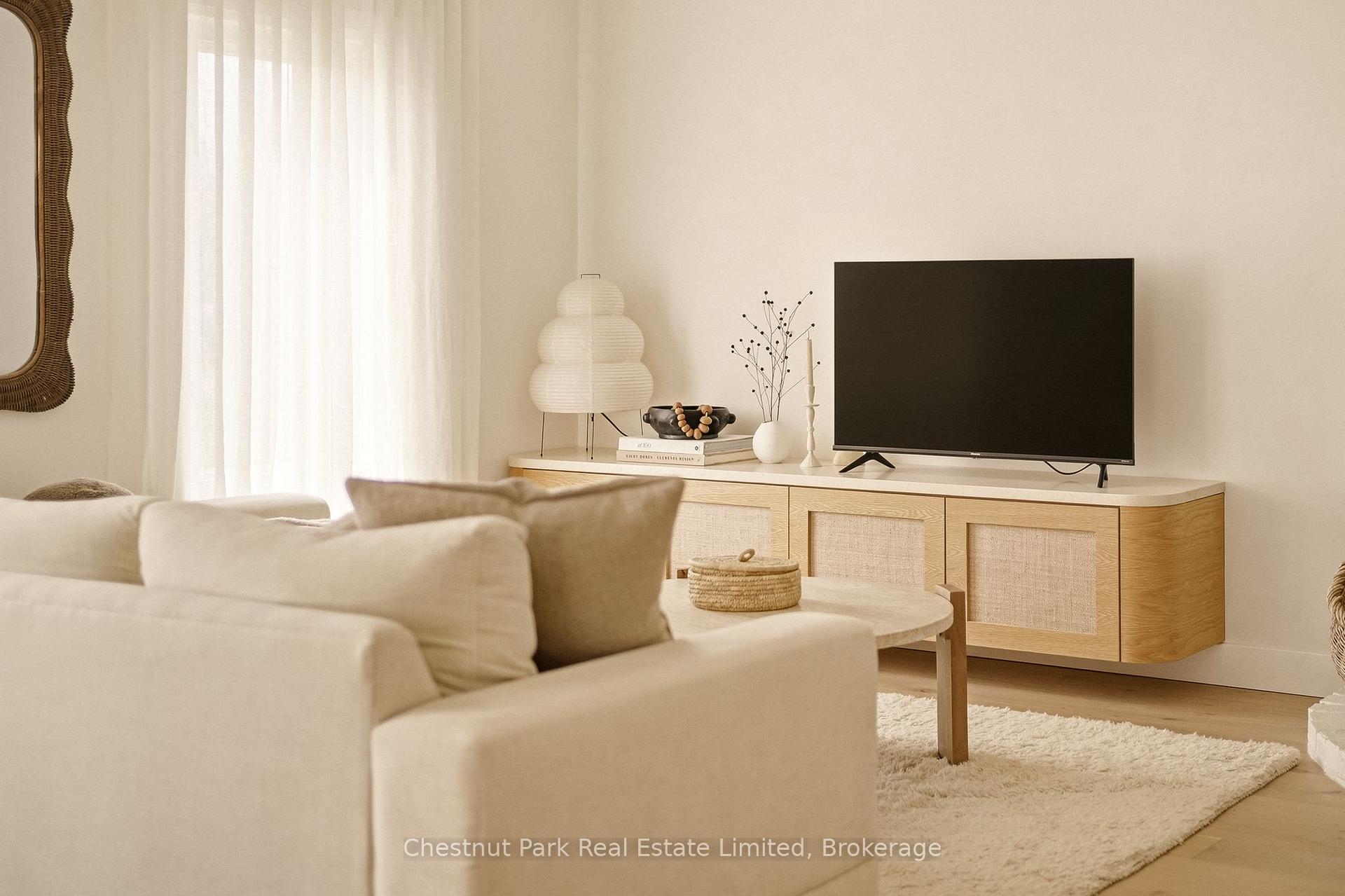 3 Bedroom Single Family Home/House's Image 8