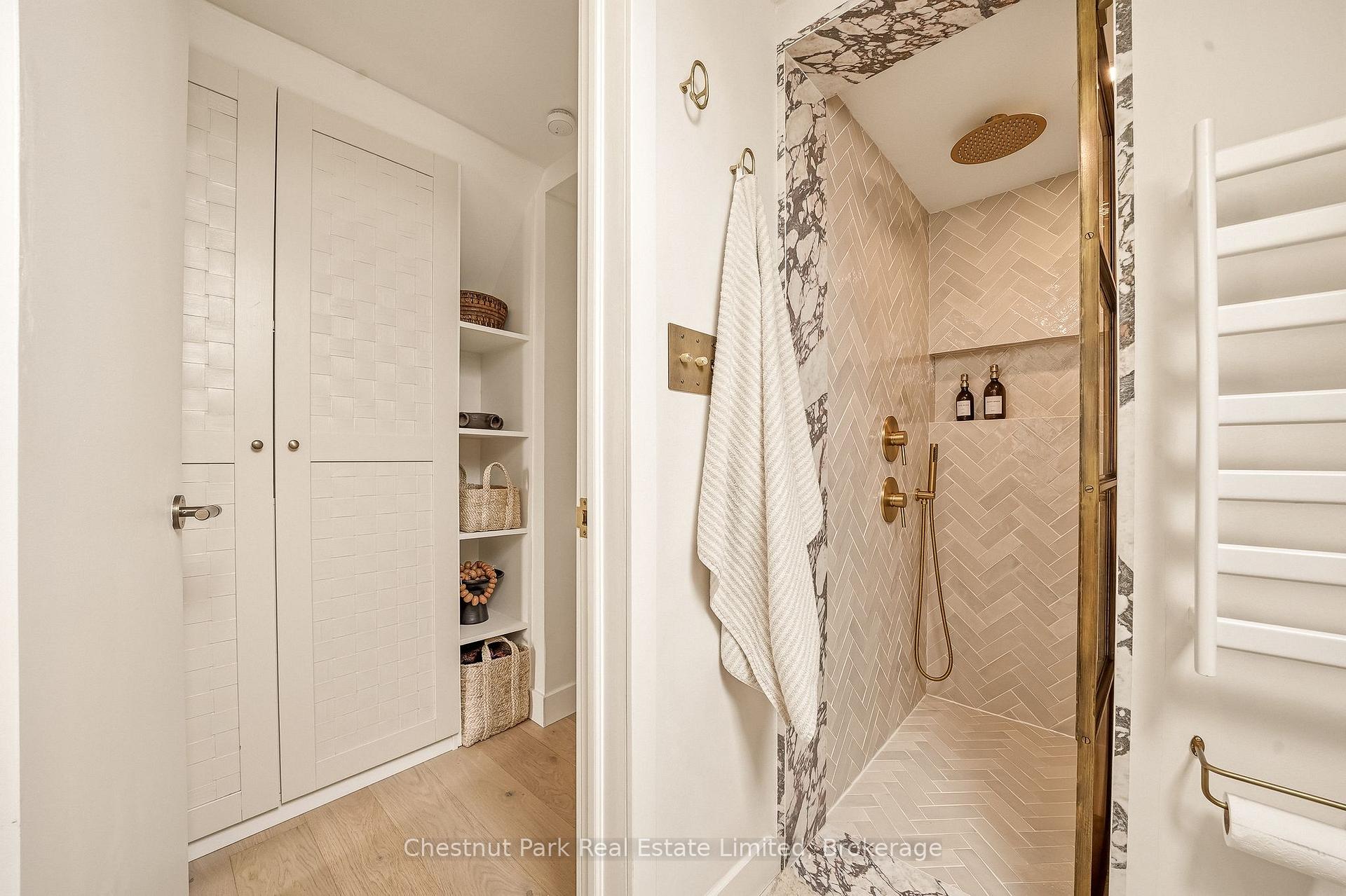 3 Bedroom Single Family Home/House's Image 38