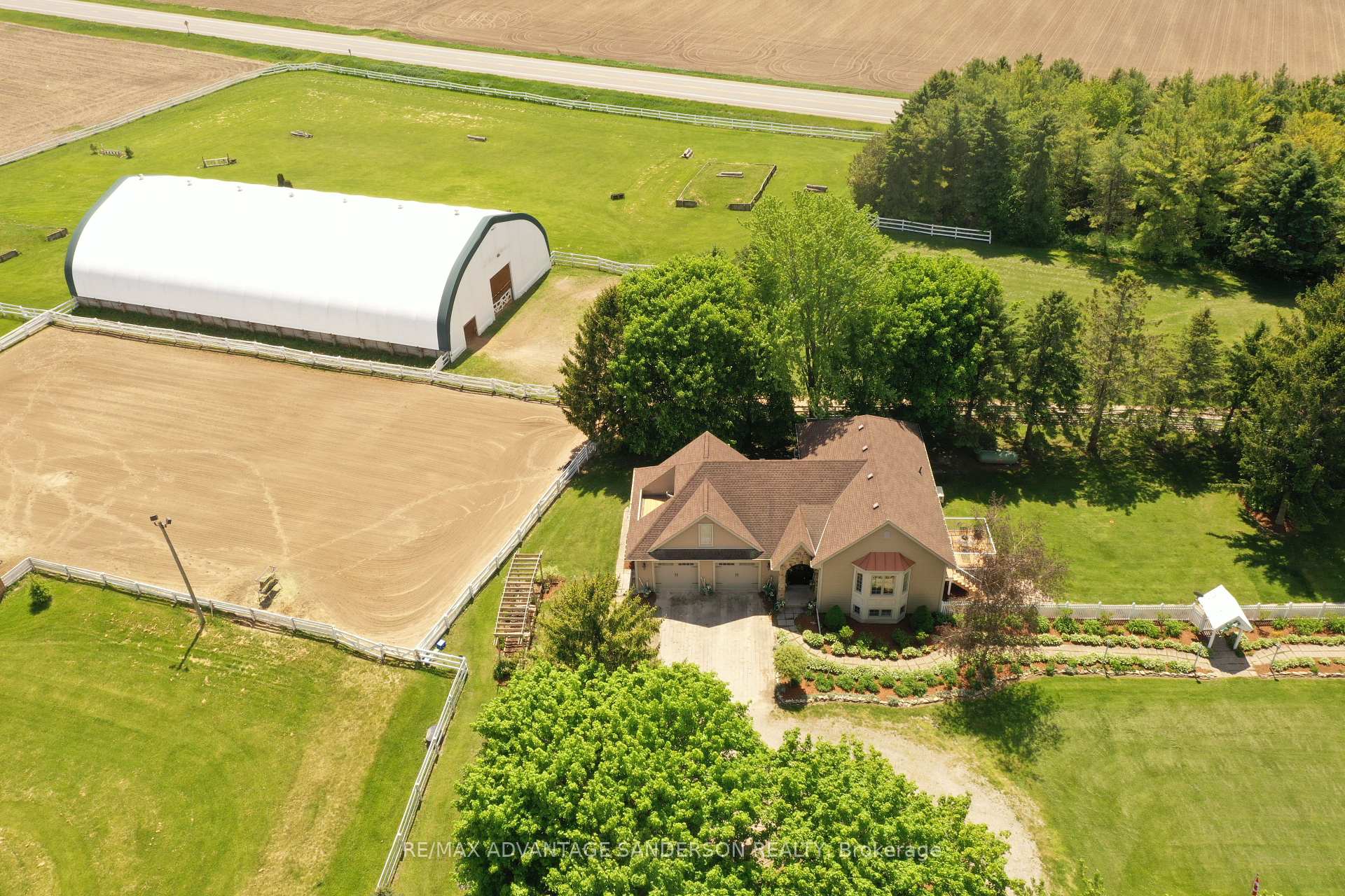 4099 McIntosh Drive North Middlesex Ontario Canada Sale residential   RE/MAX Advantage Realty Ltd., Brokerage*