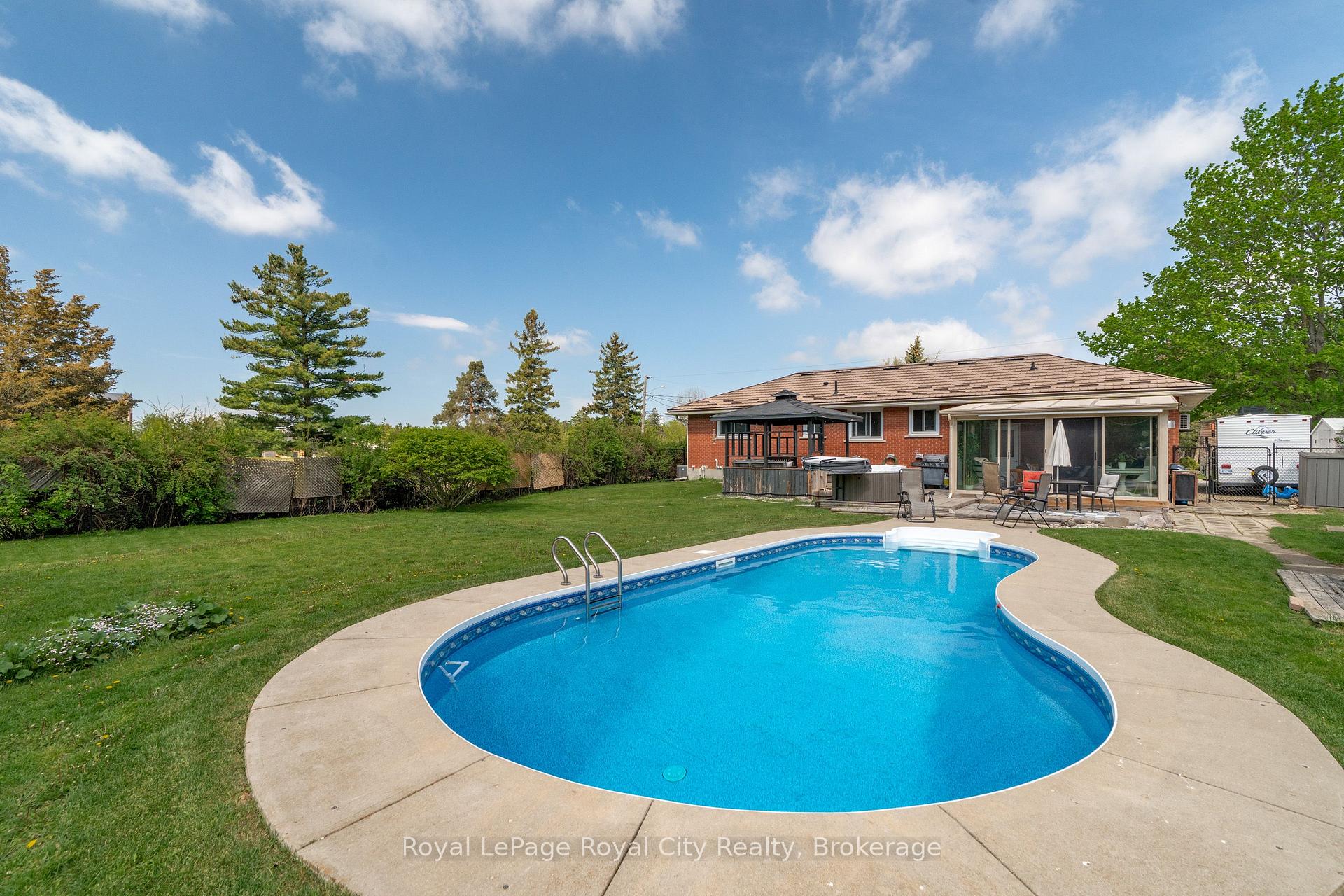44 Ridgeway Avenue Guelph Ontario Canada Sale residential Viash Sreemuntoo Starion Realty Inc., Brokerage*