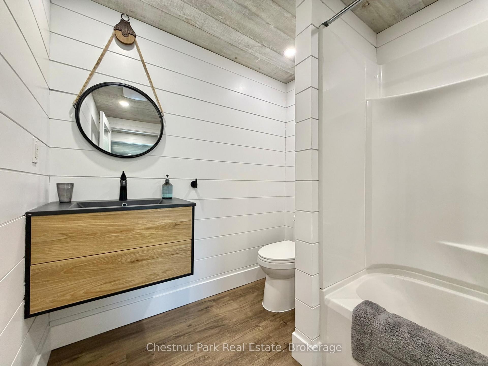 4 Bedroom Single Family Home/House's Image 16