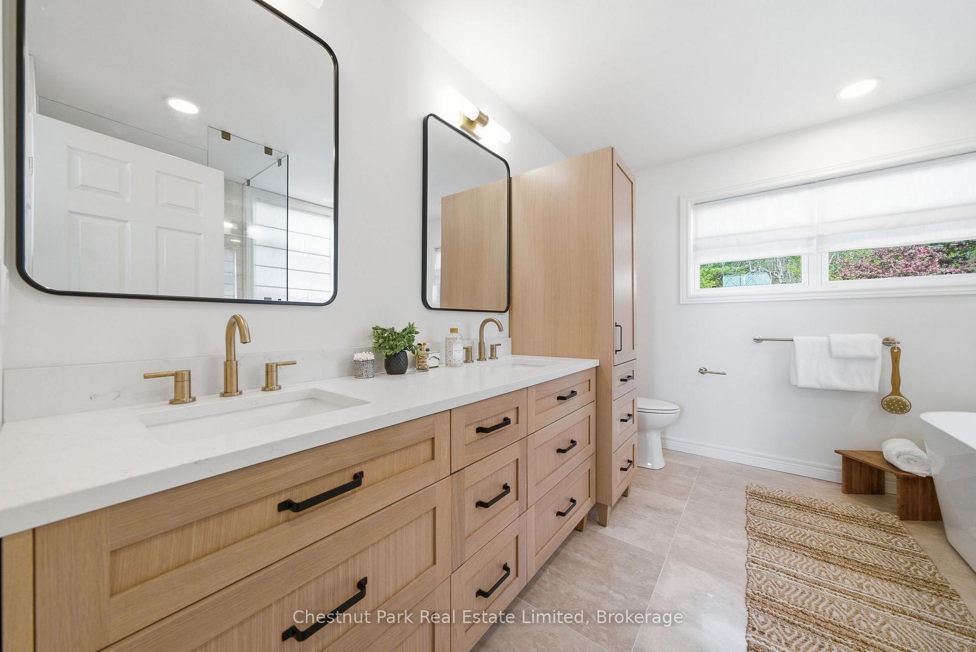 5 Bedroom Single Family Home/House's Image 24