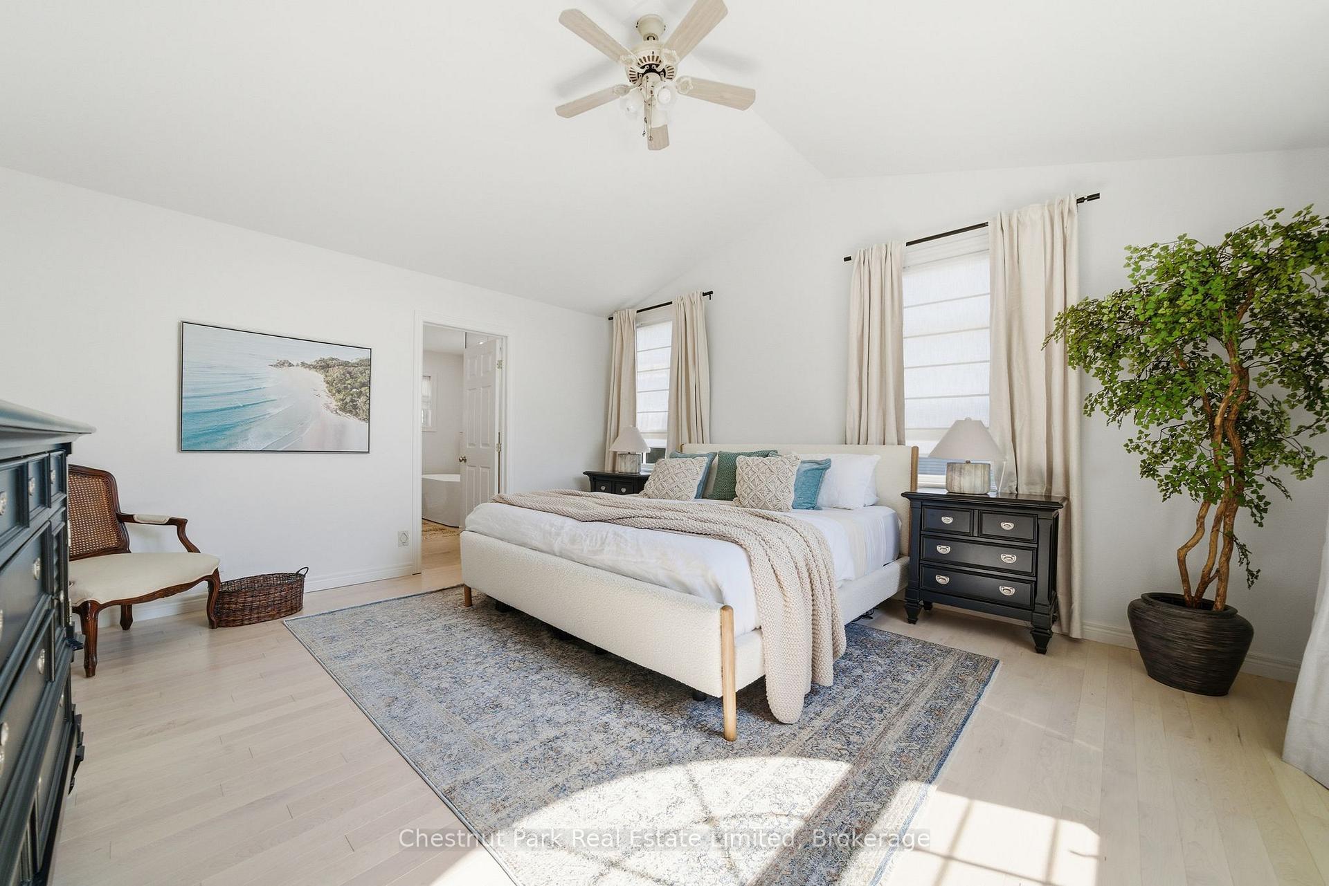 5 Bedroom Single Family Home/House's Image 22