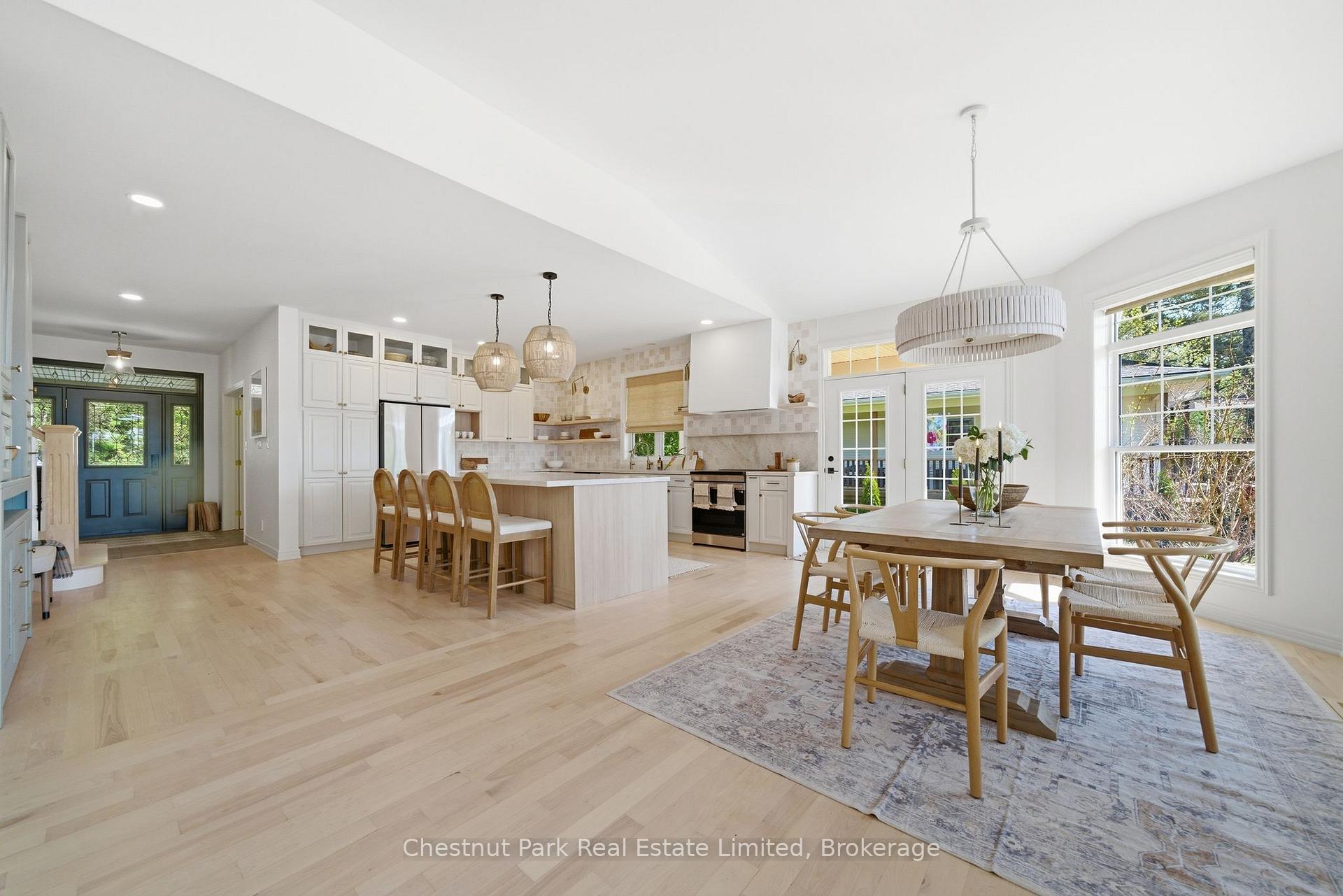 5 Bedroom Single Family Home/House's Image 10