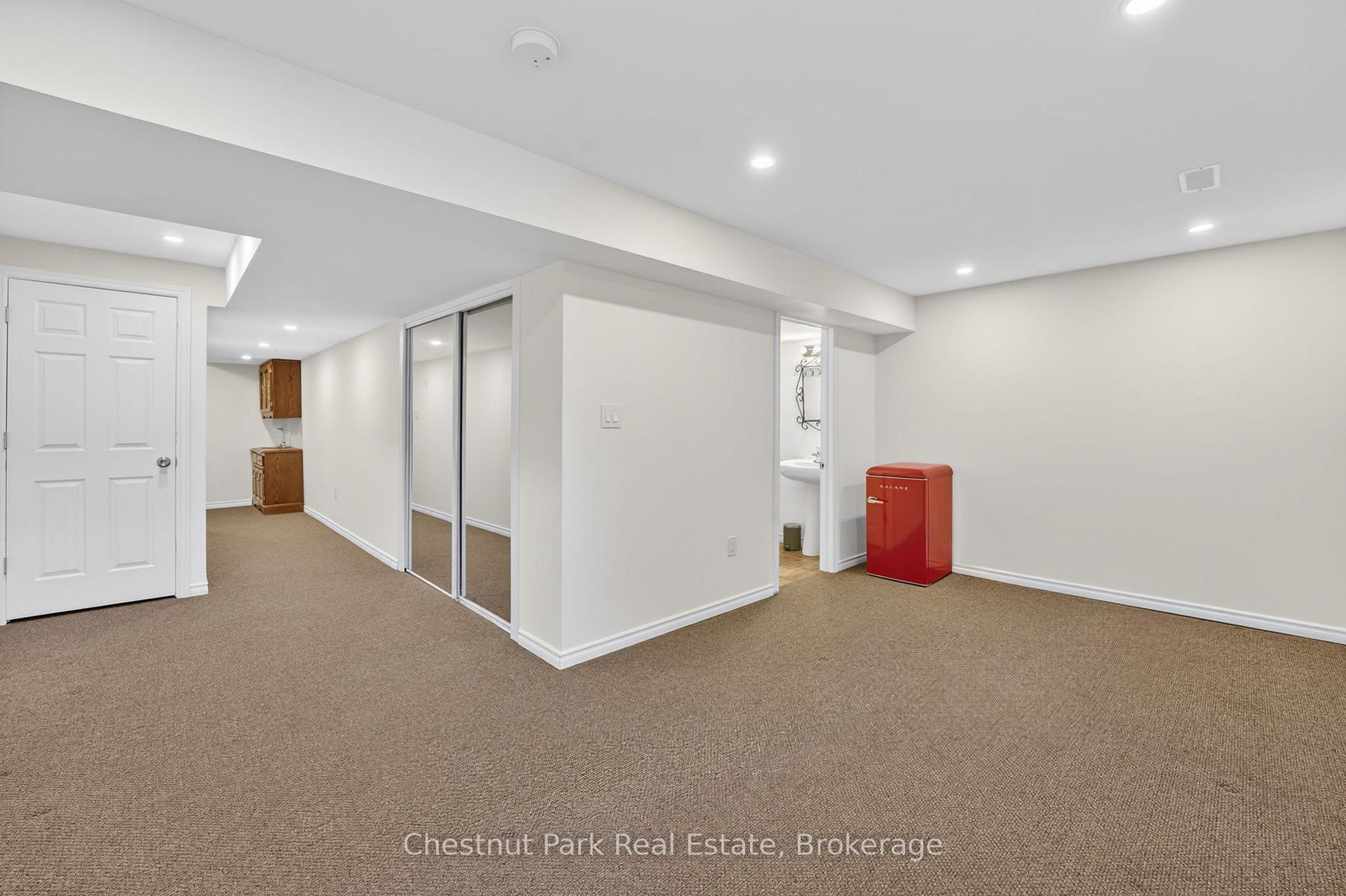 3 Bedroom Villa/Townhouse's Image 35