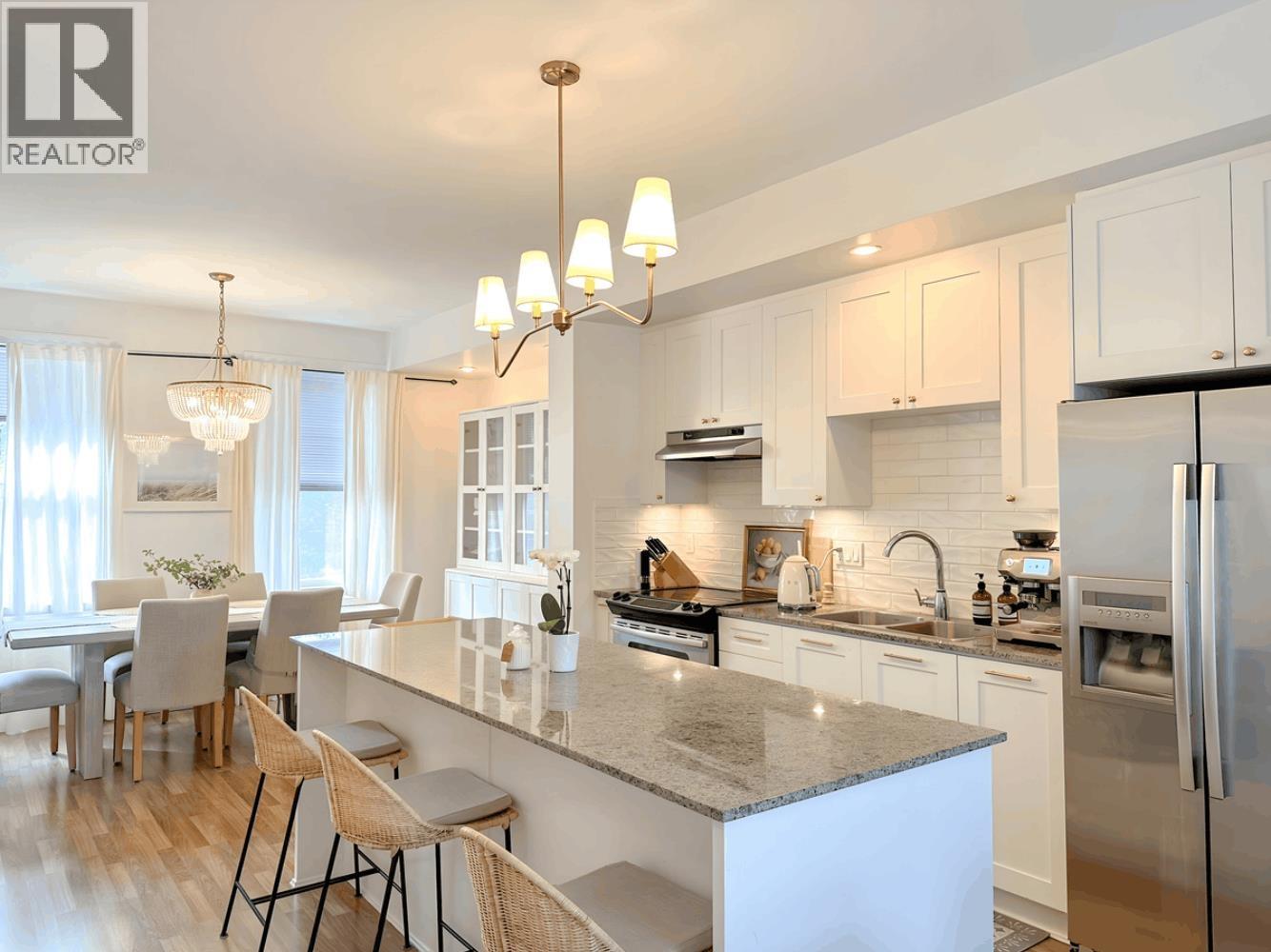 59 688 EDGAR AVENUE Coquitlam British Columbia Canada Sale residential ATUSA NEJAD Evergreen West Realty