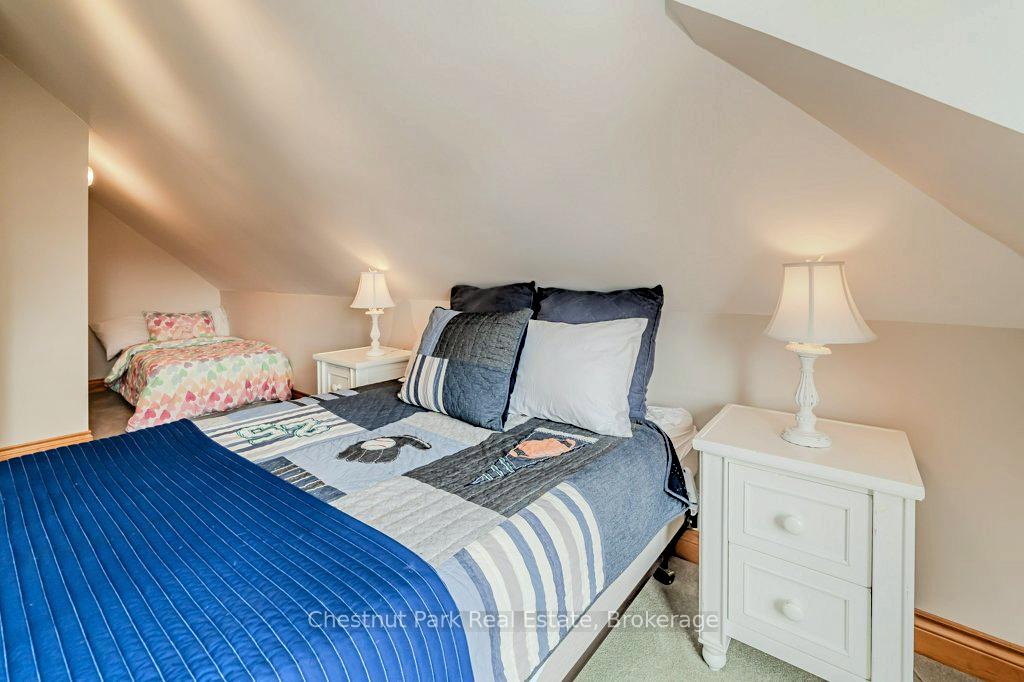5 Bedroom Single Family Home/House's Image 34