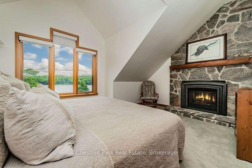 5 Bedroom Single Family Home/House's Image 27