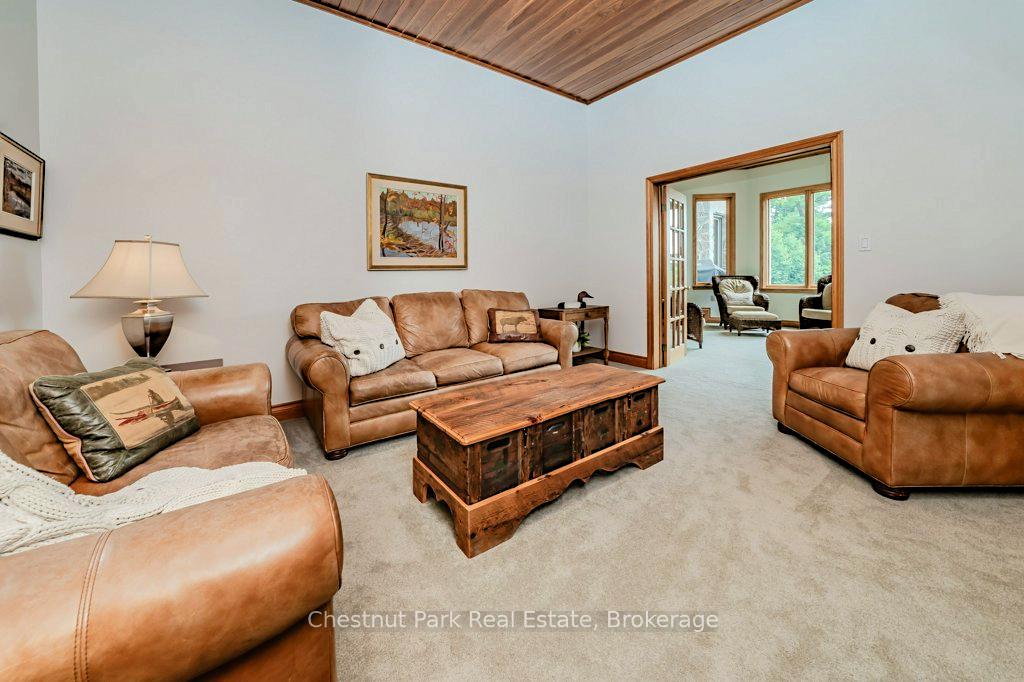 5 Bedroom Single Family Home/House's Image 17