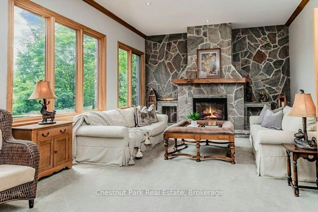 5 Bedroom Single Family Home/House's Image 14