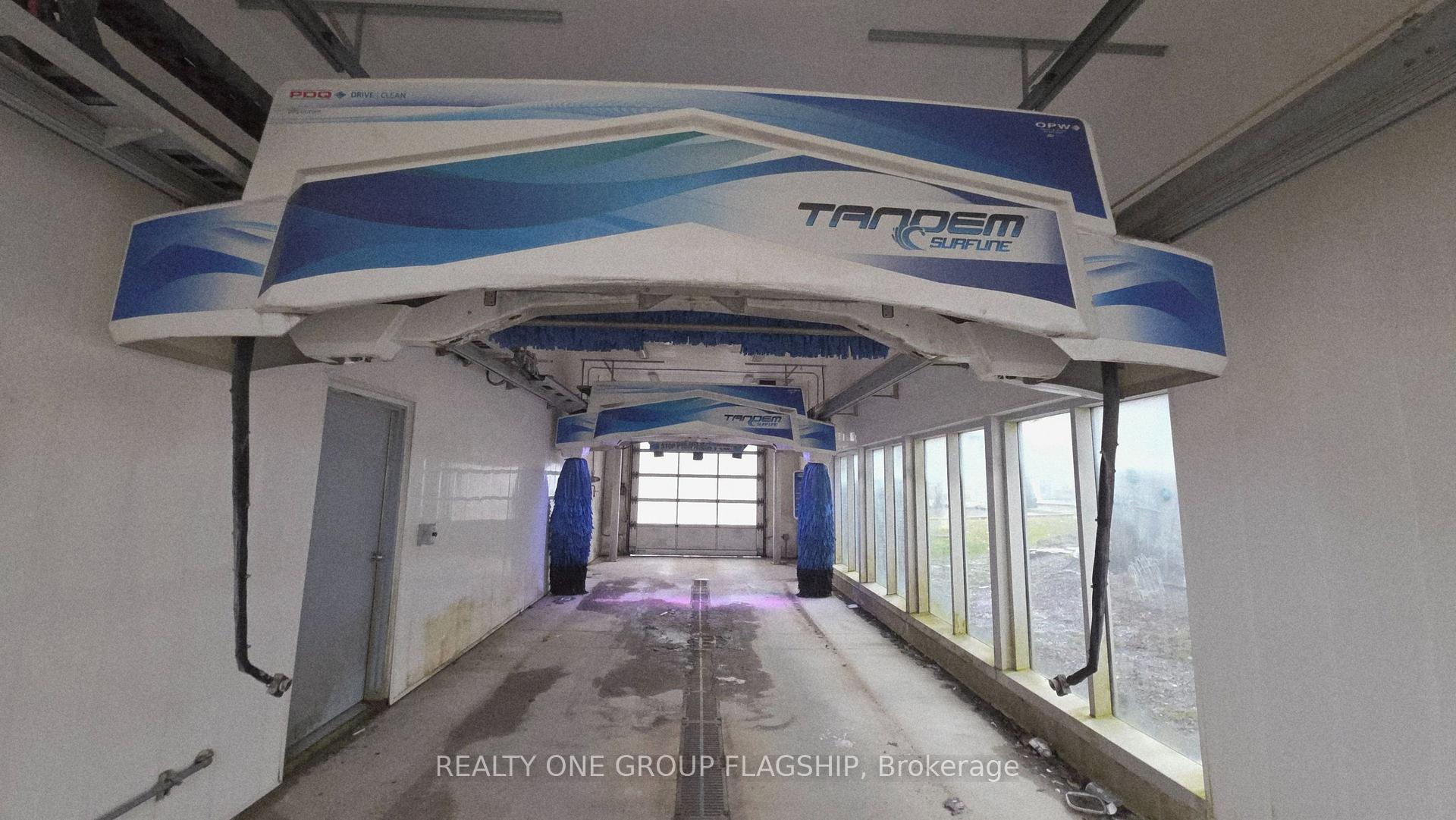 Car Wash Bldg - 4861 Victoria Avenue Niagara Falls Ontario Canada Lease commercial Hazem Zienelabdeen Realty ONE Group Flagship