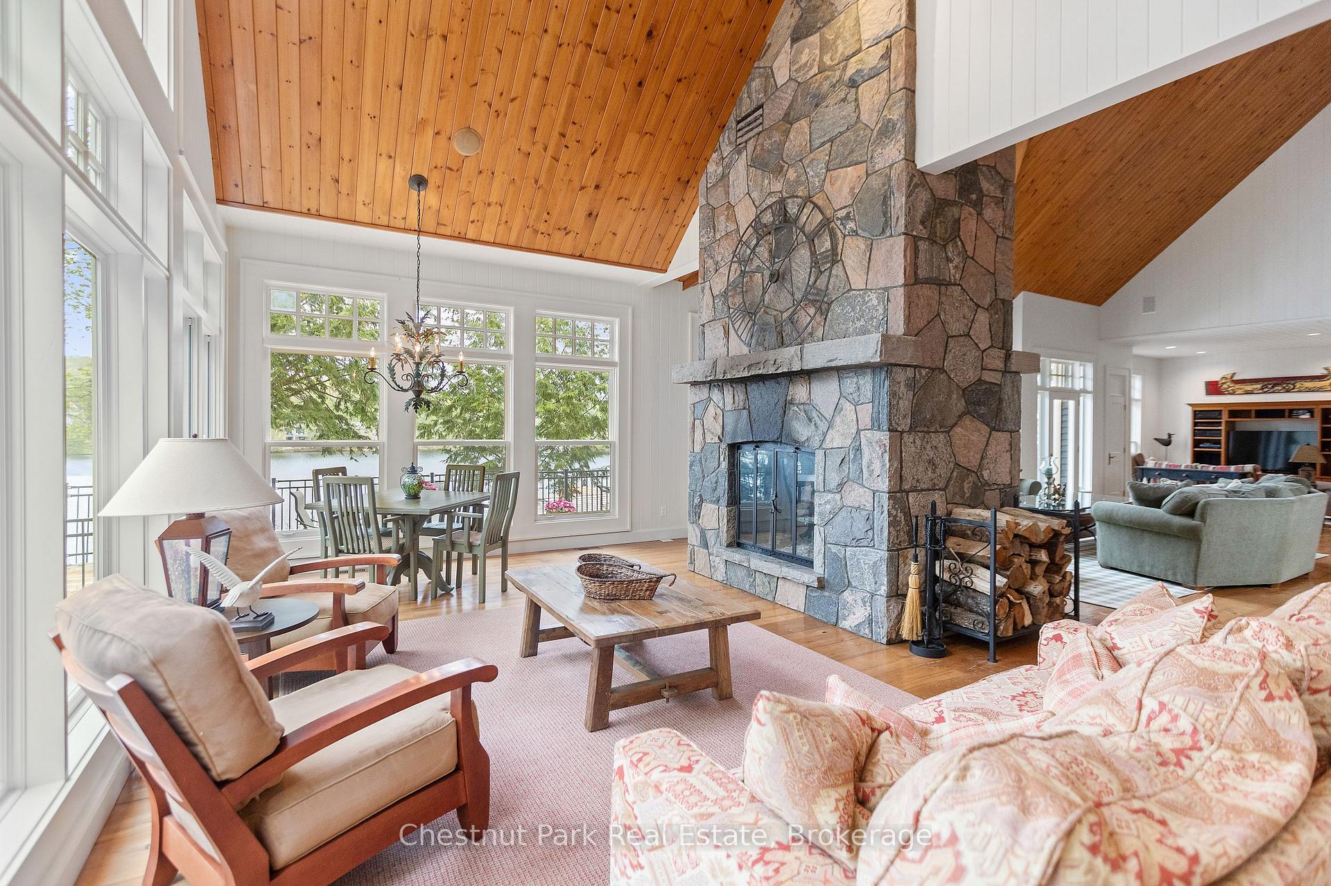 4 Bedroom Single Family Home/House's Image 5