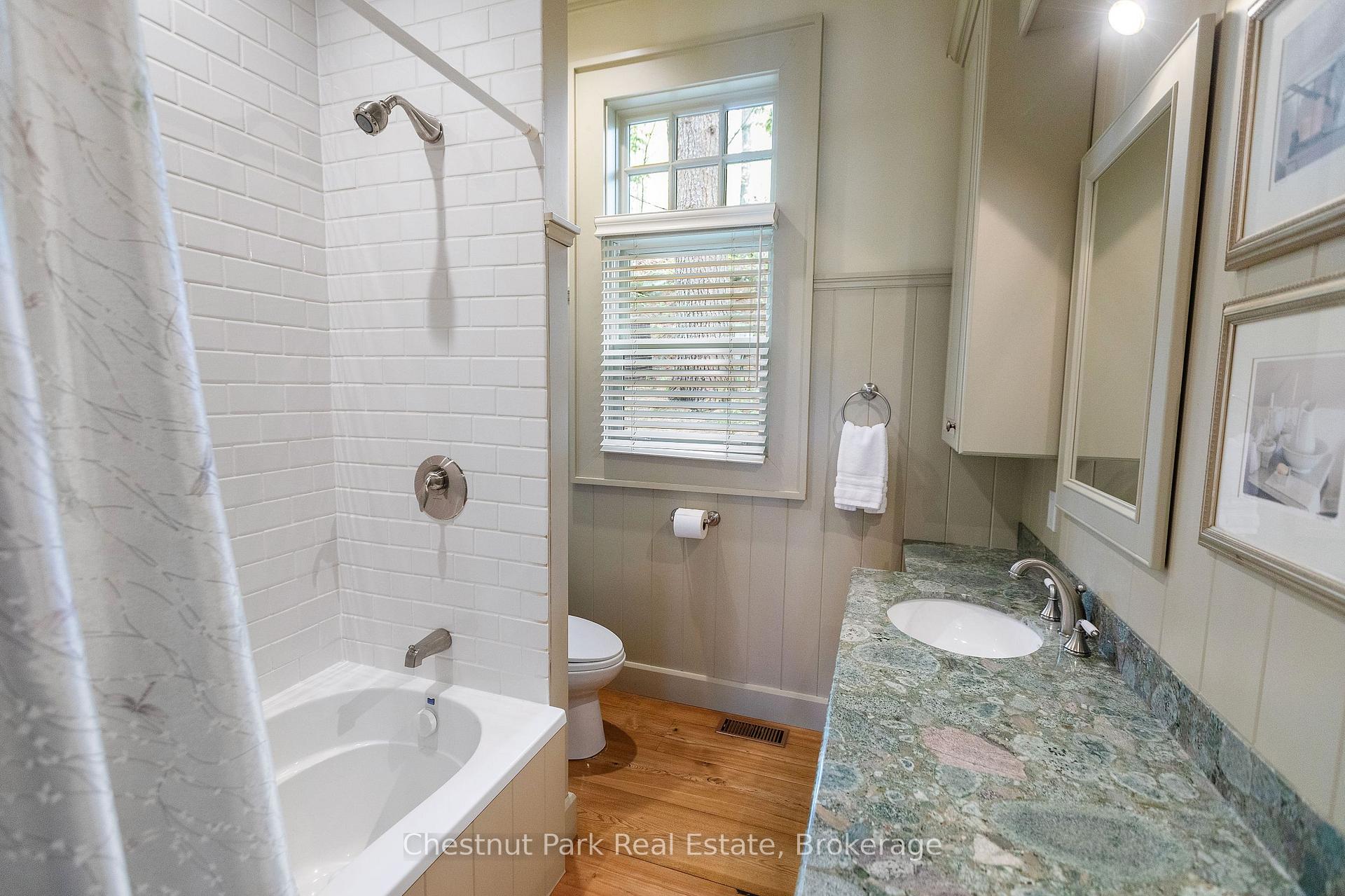4 Bedroom Single Family Home/House's Image 14