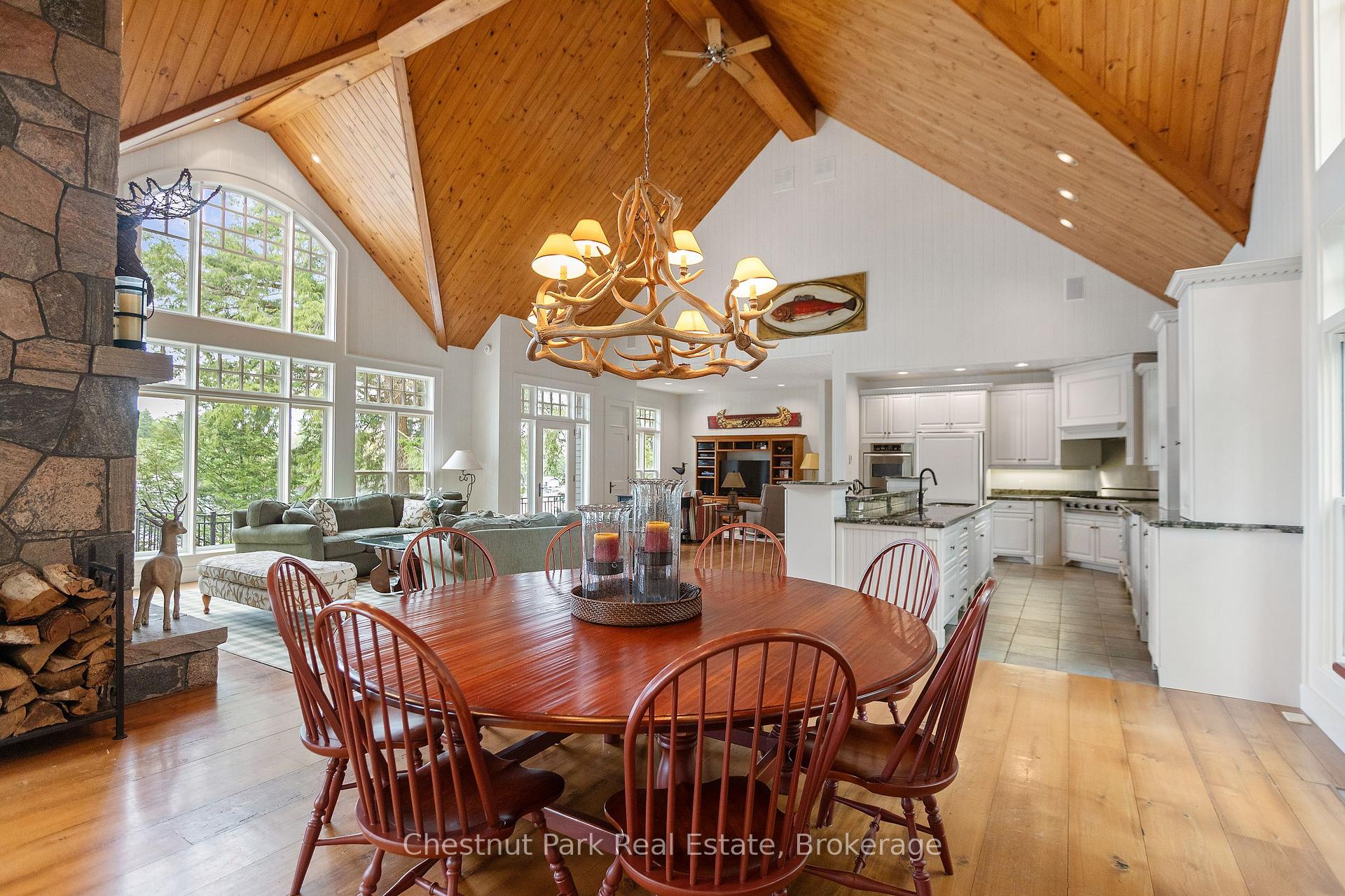 4 Bedroom Single Family Home/House's Image 8
