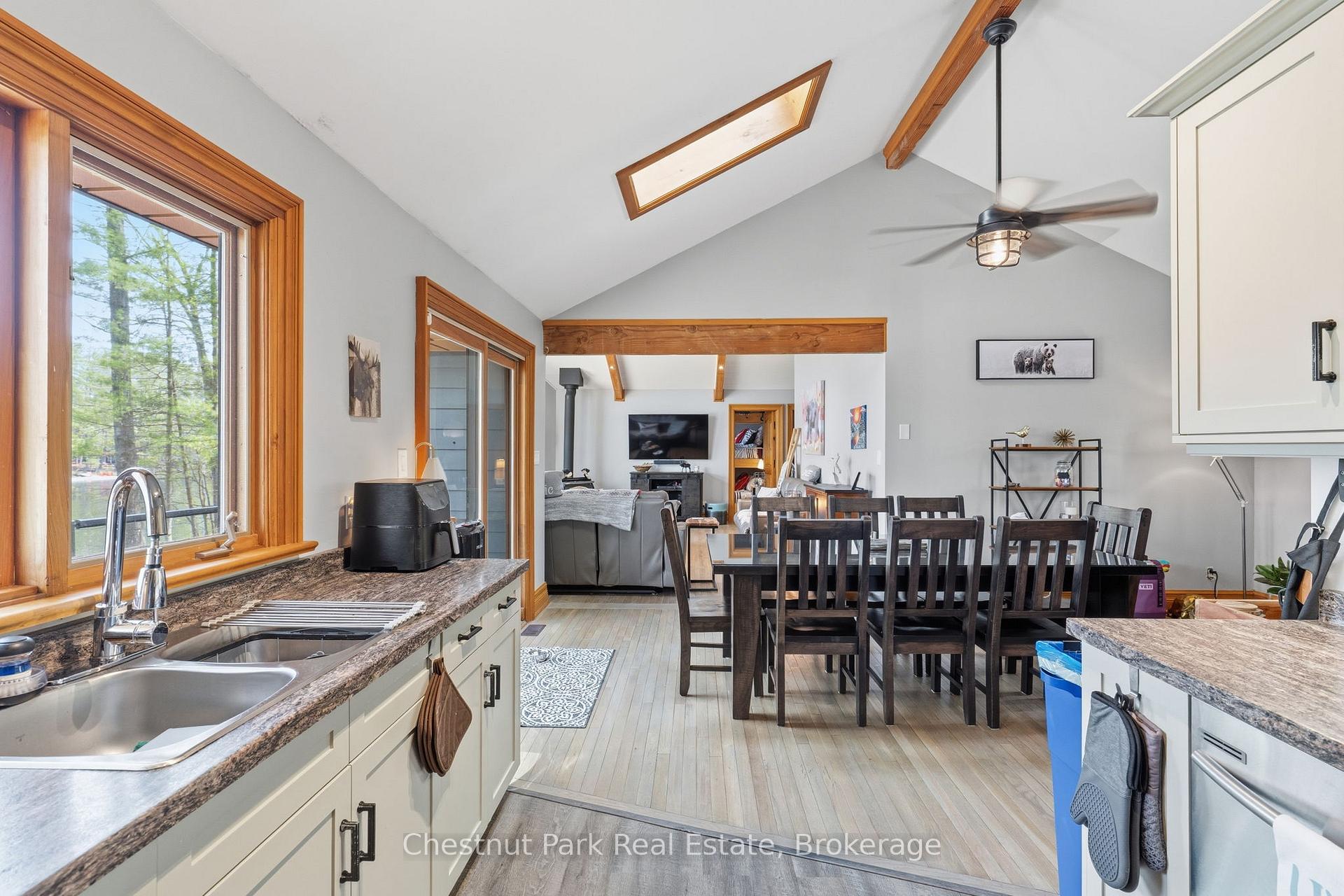 3 Bedroom Single Family Home/House's Image 4