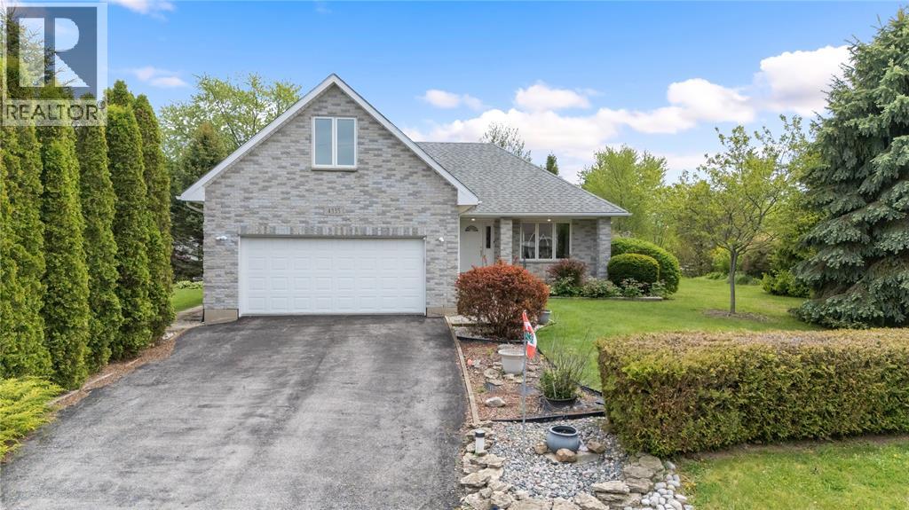 4335 Bluepoint DRIVE Plympton-Wyoming Ontario Canada Sale residential Linda Miller RE/MAX PRIME PROPERTIES UNIQUE GROUP, BROKERAGE
