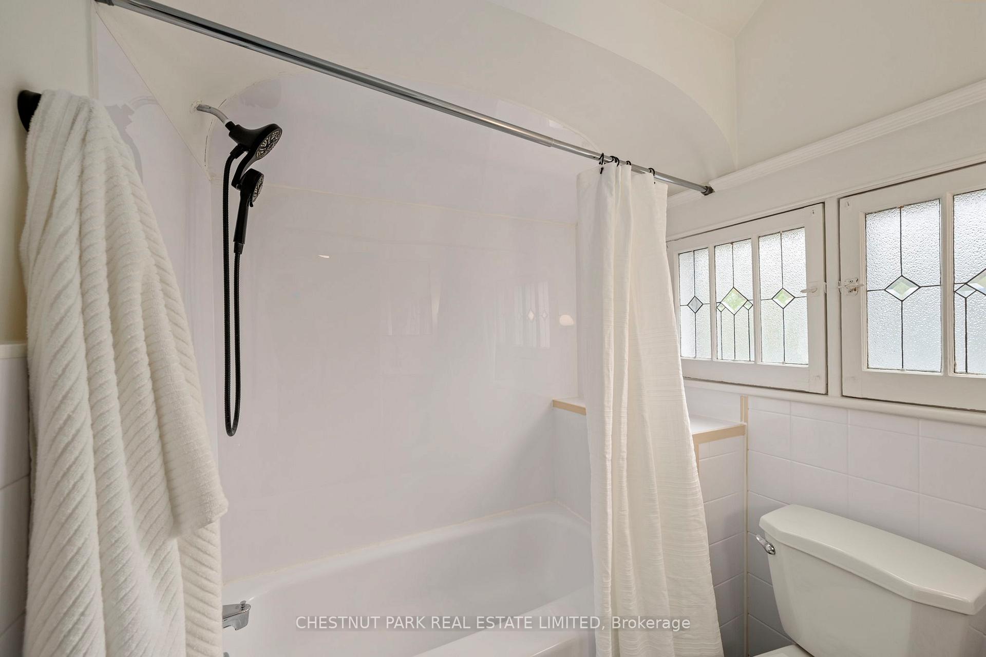3 Bedroom Single Family Home/House's Image 6