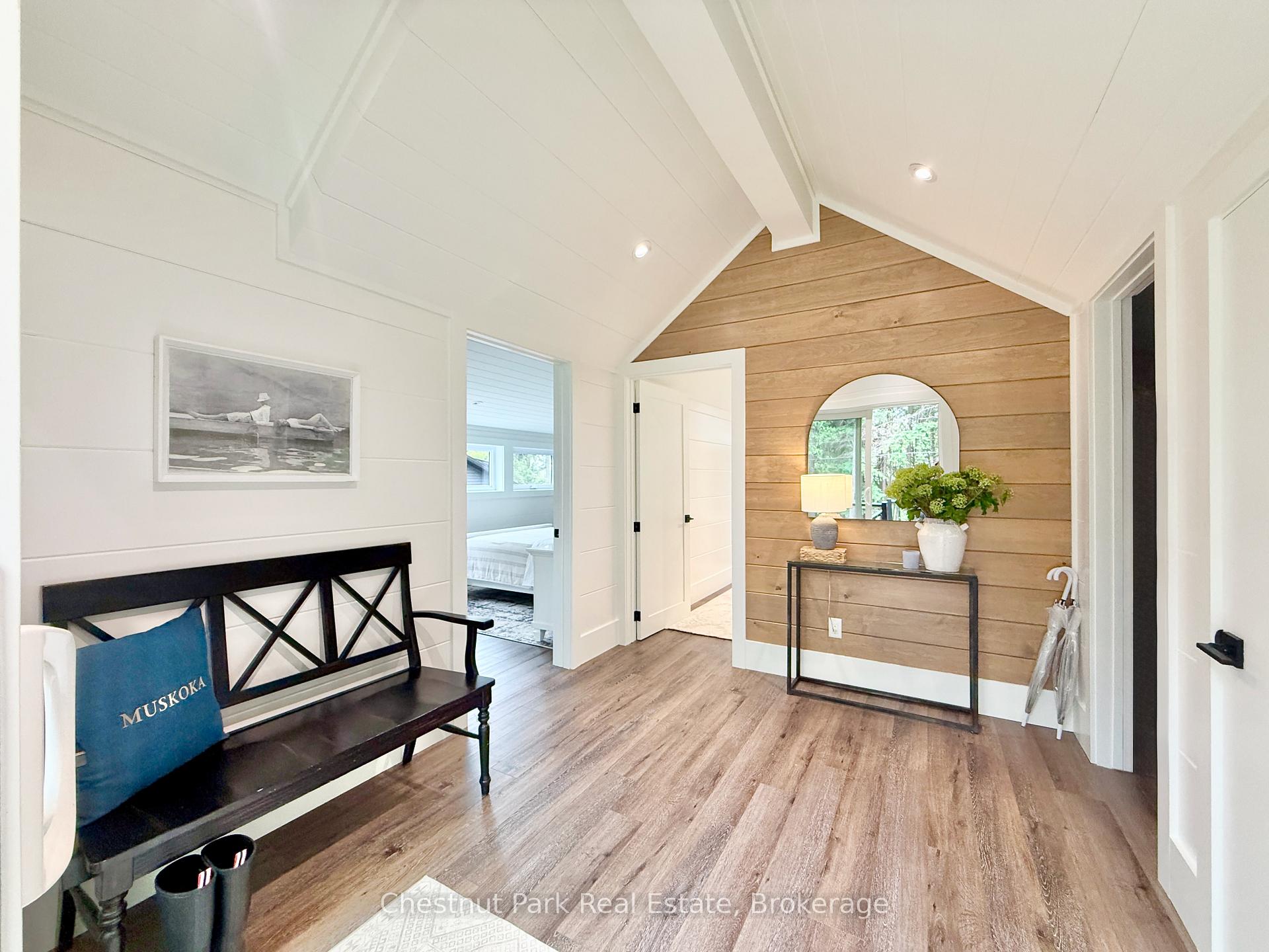 7 Bedroom Single Family Home/House's Image 35