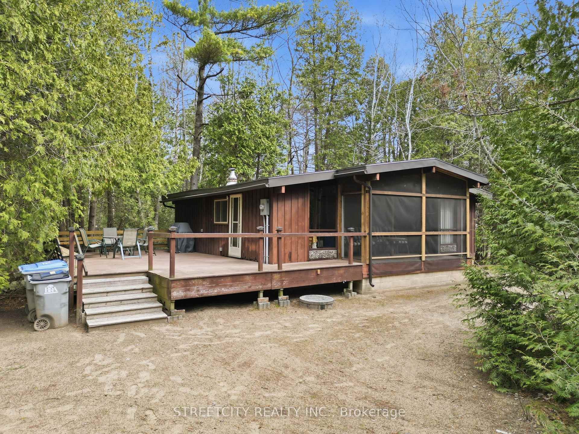 6418 Robert Avenue Lambton Shores Ontario Canada Sold residential   STREETCITY REALTY INC., BROKERAGE*