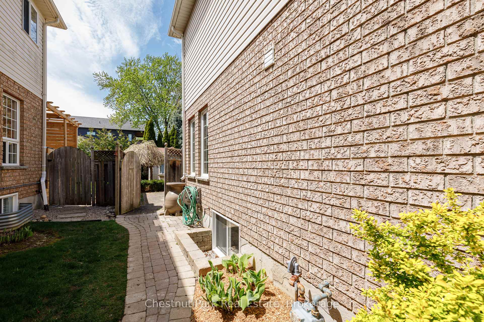 3 Bedroom Single Family Home/House's Image 46
