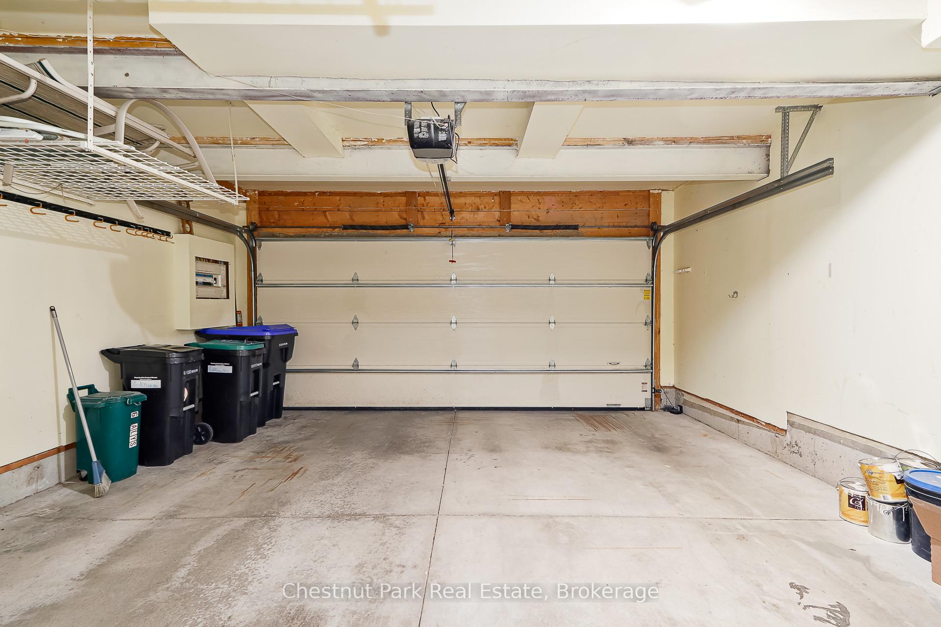 3 Bedroom Single Family Home/House's Image 37