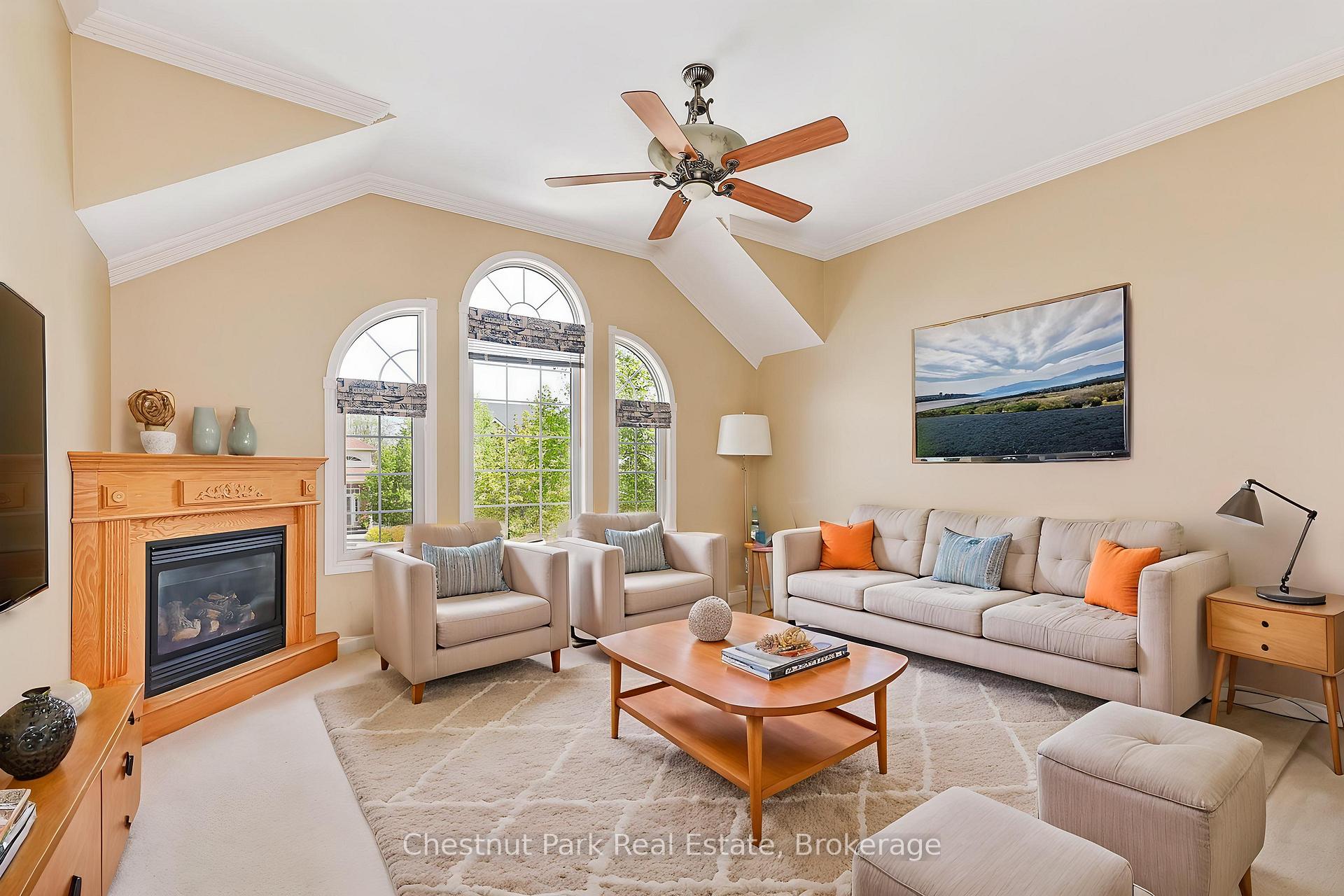 3 Bedroom Single Family Home/House's Image 14