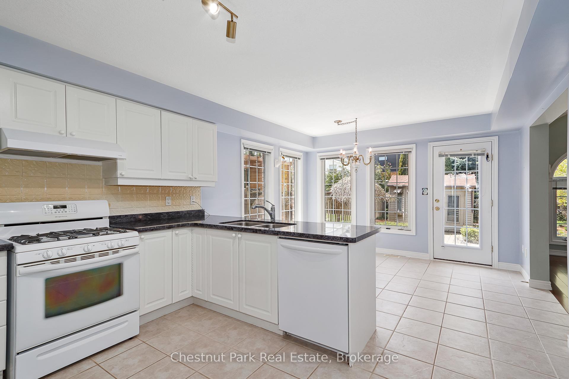 3 Bedroom Single Family Home/House's Image 9