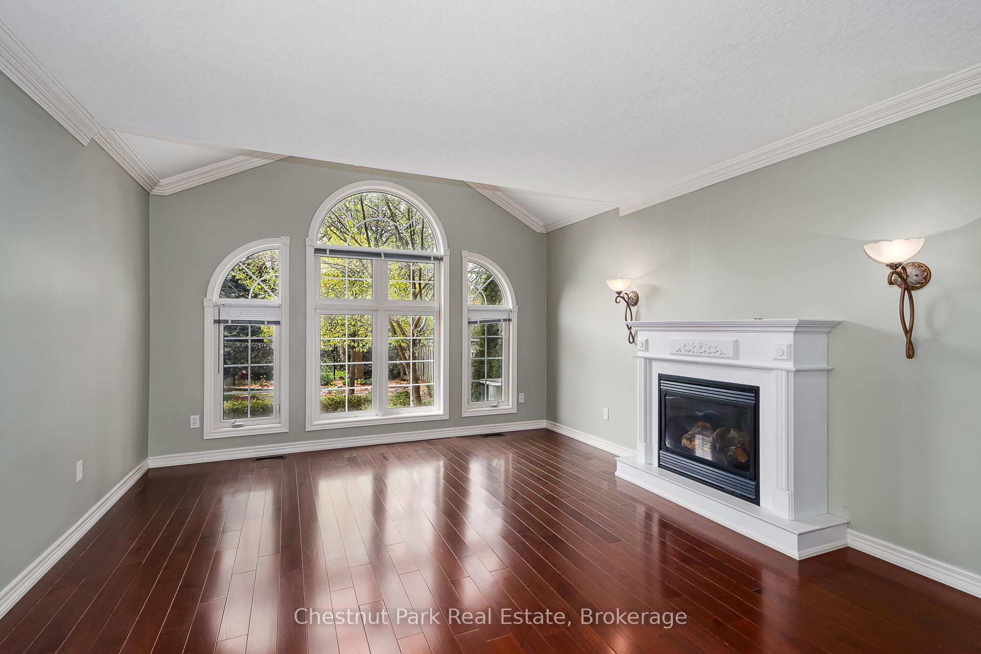 3 Bedroom Single Family Home/House's Image 8