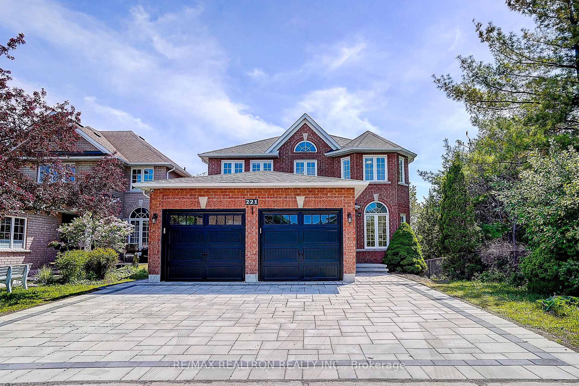 221 Humberland Drive Richmond Hill Ontario Canada Sale residential Gila Gelman RE/MAX Realtron Realty Inc., Brokerage*