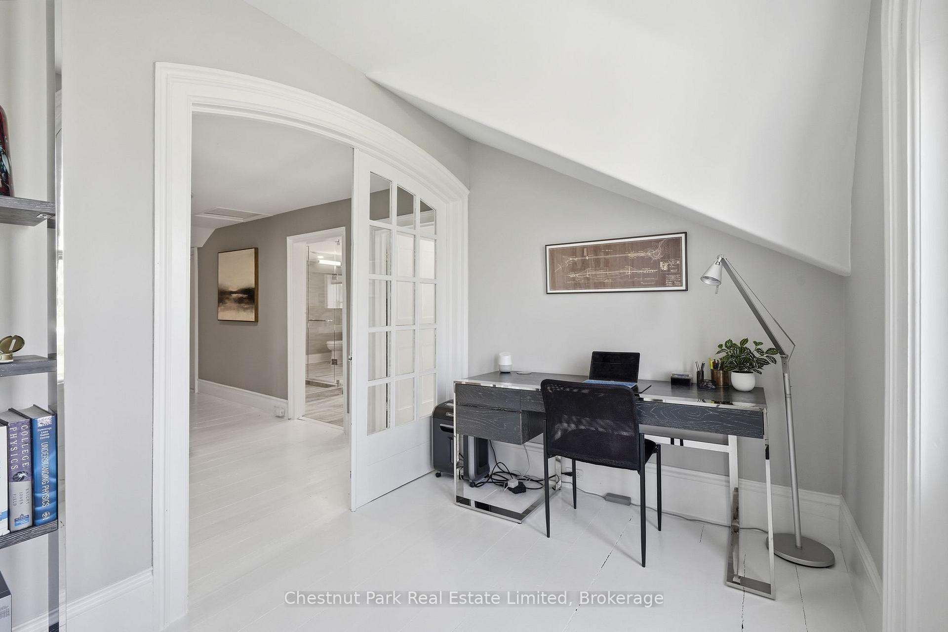 4 Bedroom Single Family Home/House's Image 27