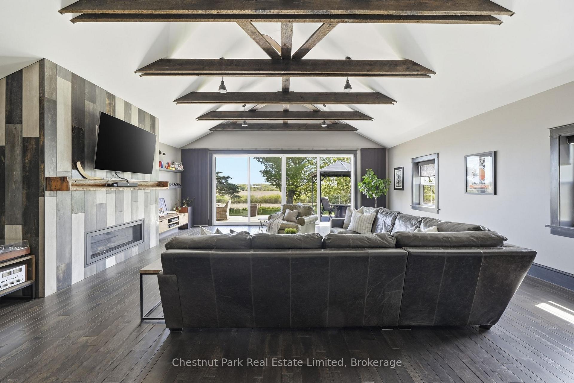 4 Bedroom Single Family Home/House's Image 23