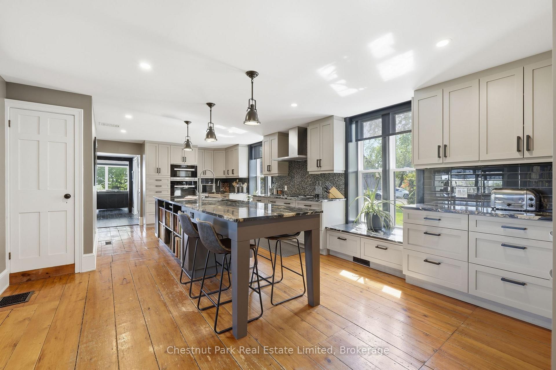 4 Bedroom Single Family Home/House's Image 17