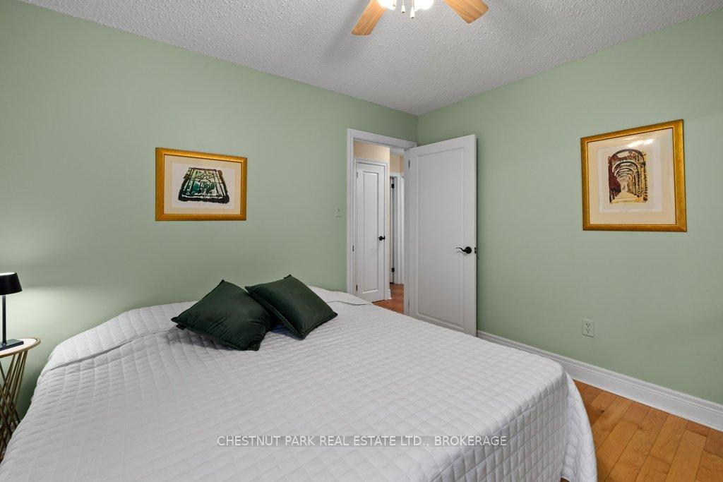 4 Bedroom Single Family Home/House's Image 12
