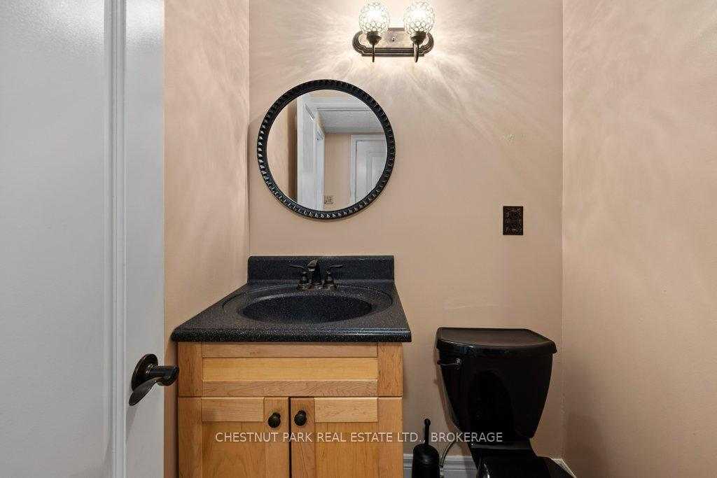 4 Bedroom Single Family Home/House's Image 10