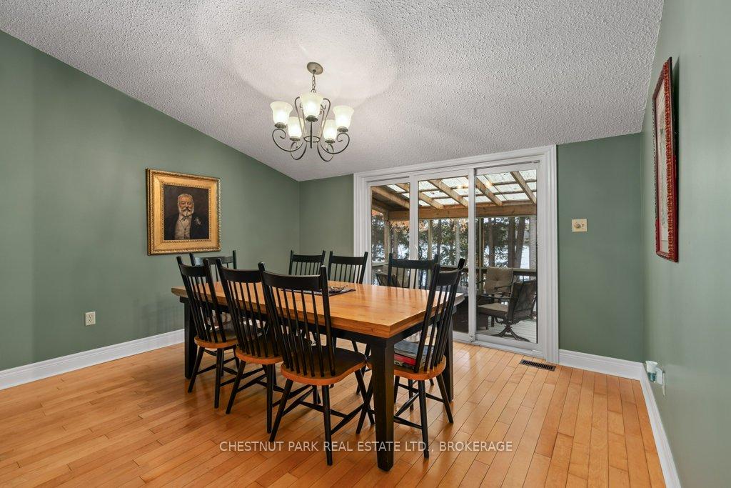 4 Bedroom Single Family Home/House's Image 3