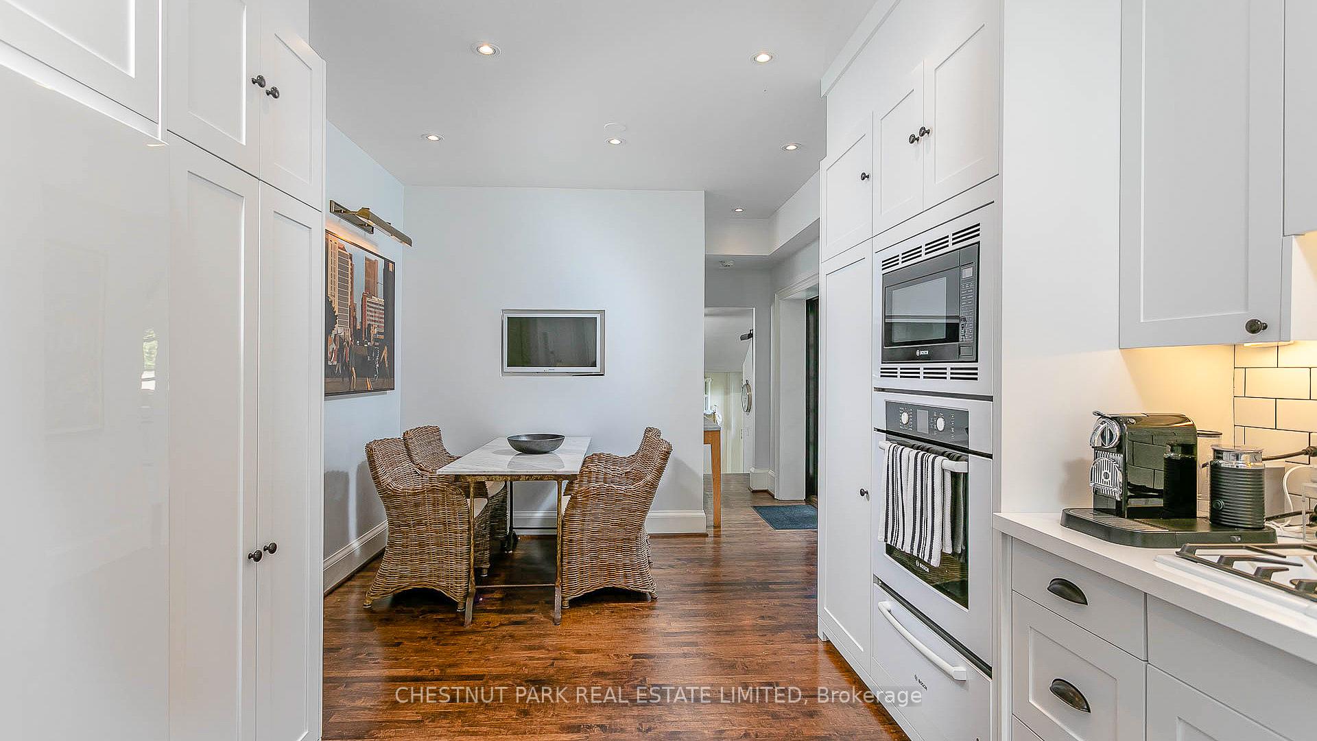 4 Bedroom Single Family Home/House's Image 9