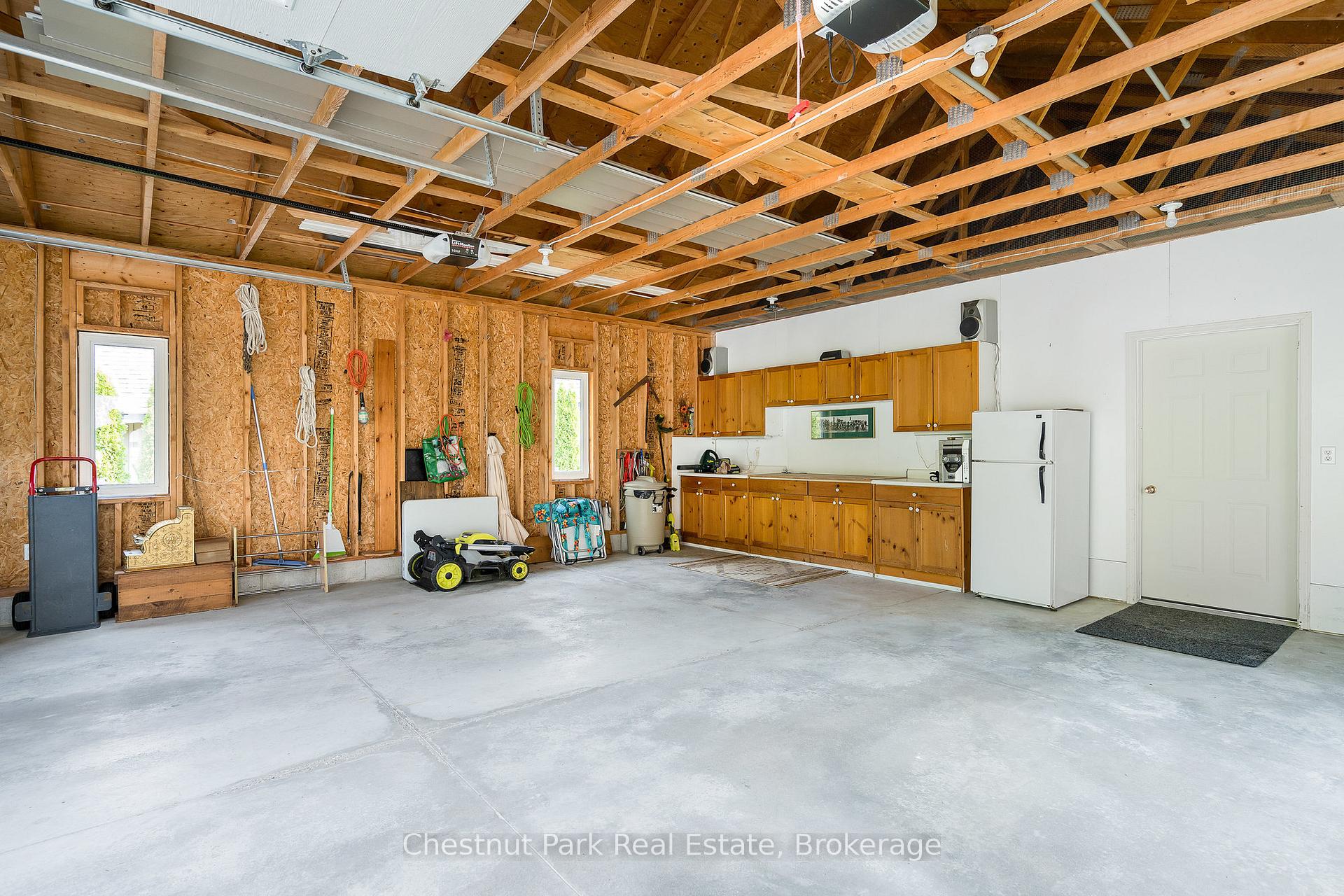 4 Bedroom Single Family Home/House's Image 40