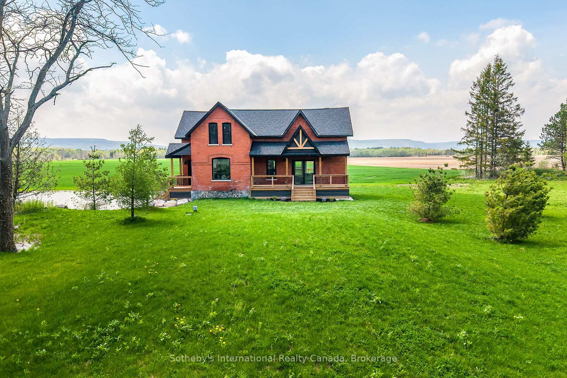 1952 Nottawasaga Concession 6 N Clearview Ontario Canada Sale residential Leo Weel RE/MAX Four Seasons Realty Ltd., Brokerage*