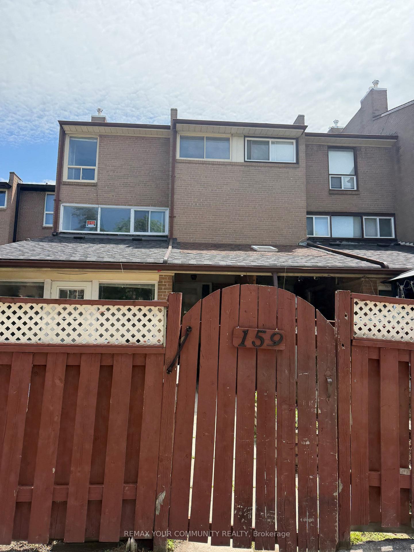 159 - 252 John Garland Boulevard Toronto Ontario Canada Rent residential Rohani Ramdhine Re/Max Your Community Realty, Brokerage