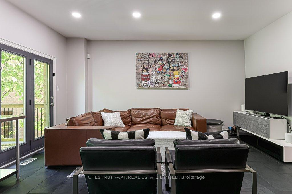 4 Bedroom Single Family Home/House's Image 11