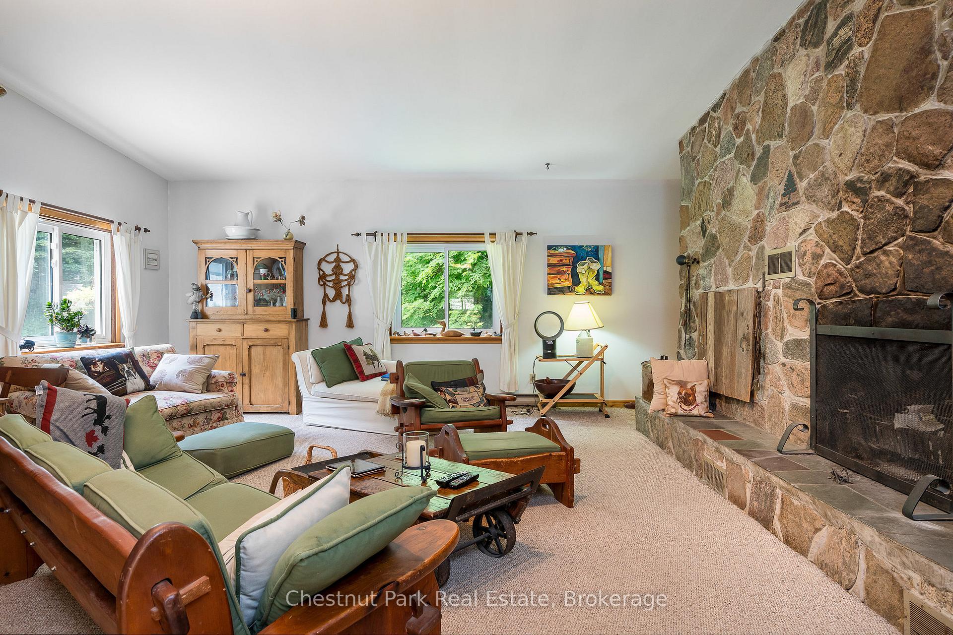 4 Bedroom Single Family Home/House's Image 22